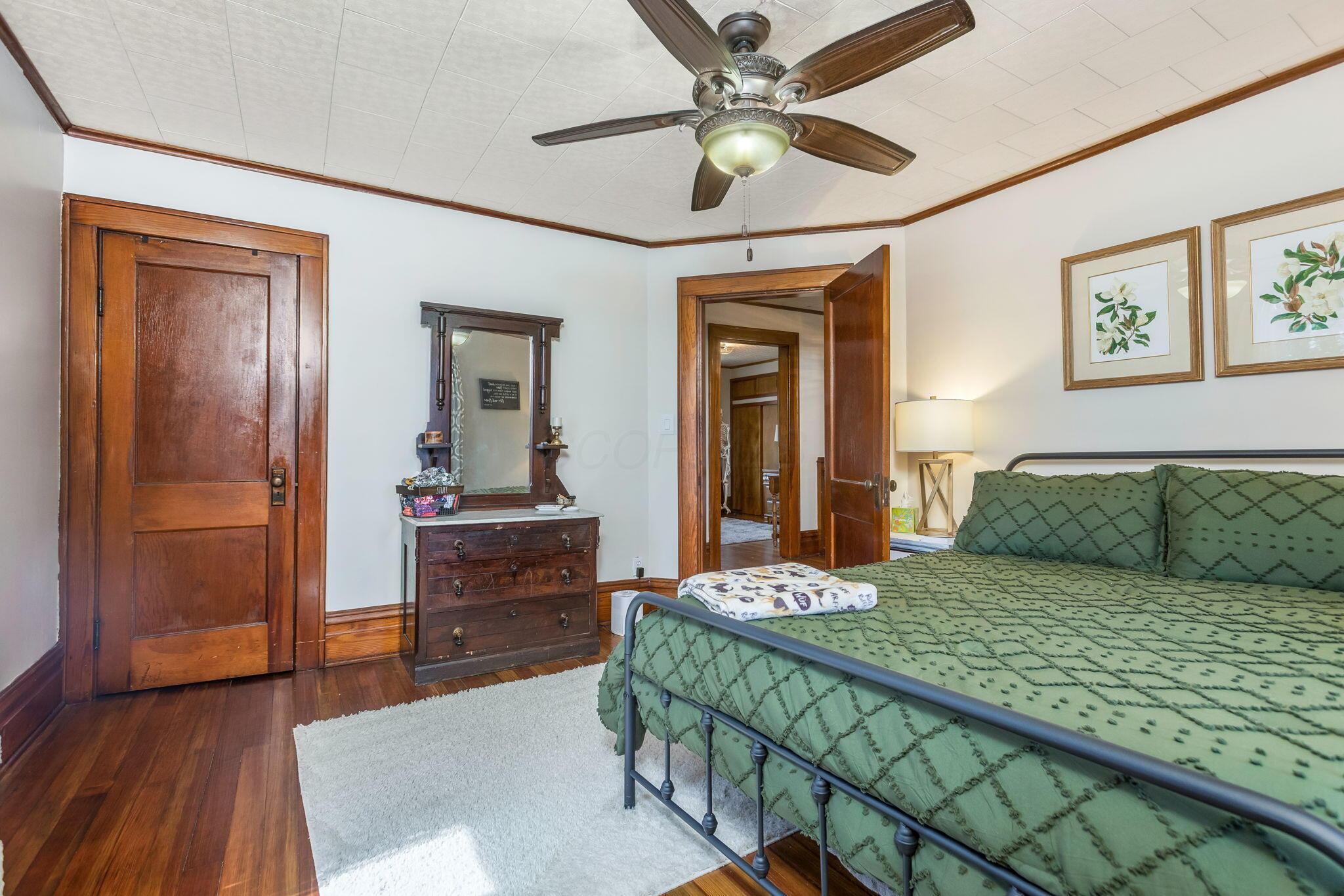 90 S Culver Street Property Photo 27