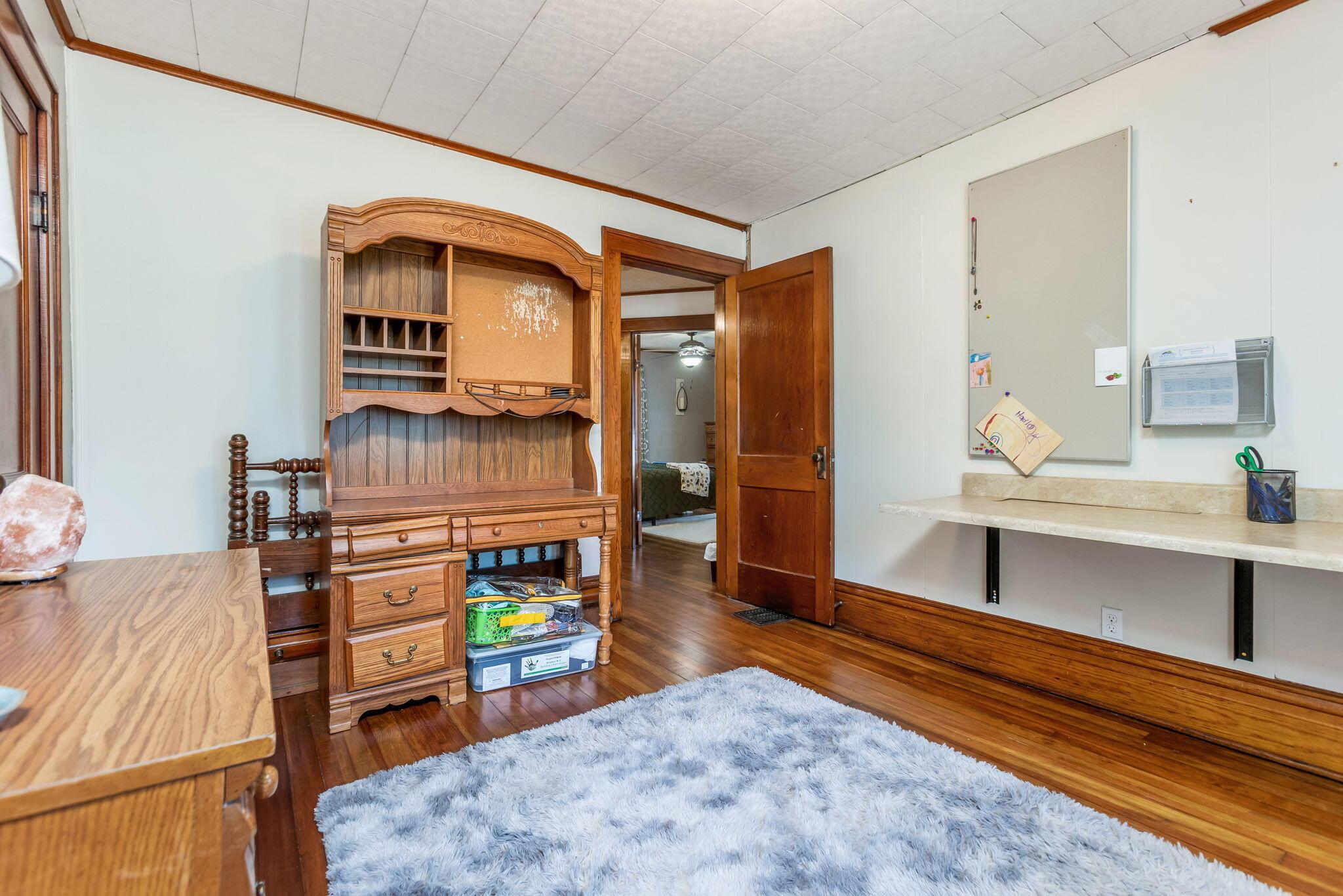 90 S Culver Street Property Photo 33