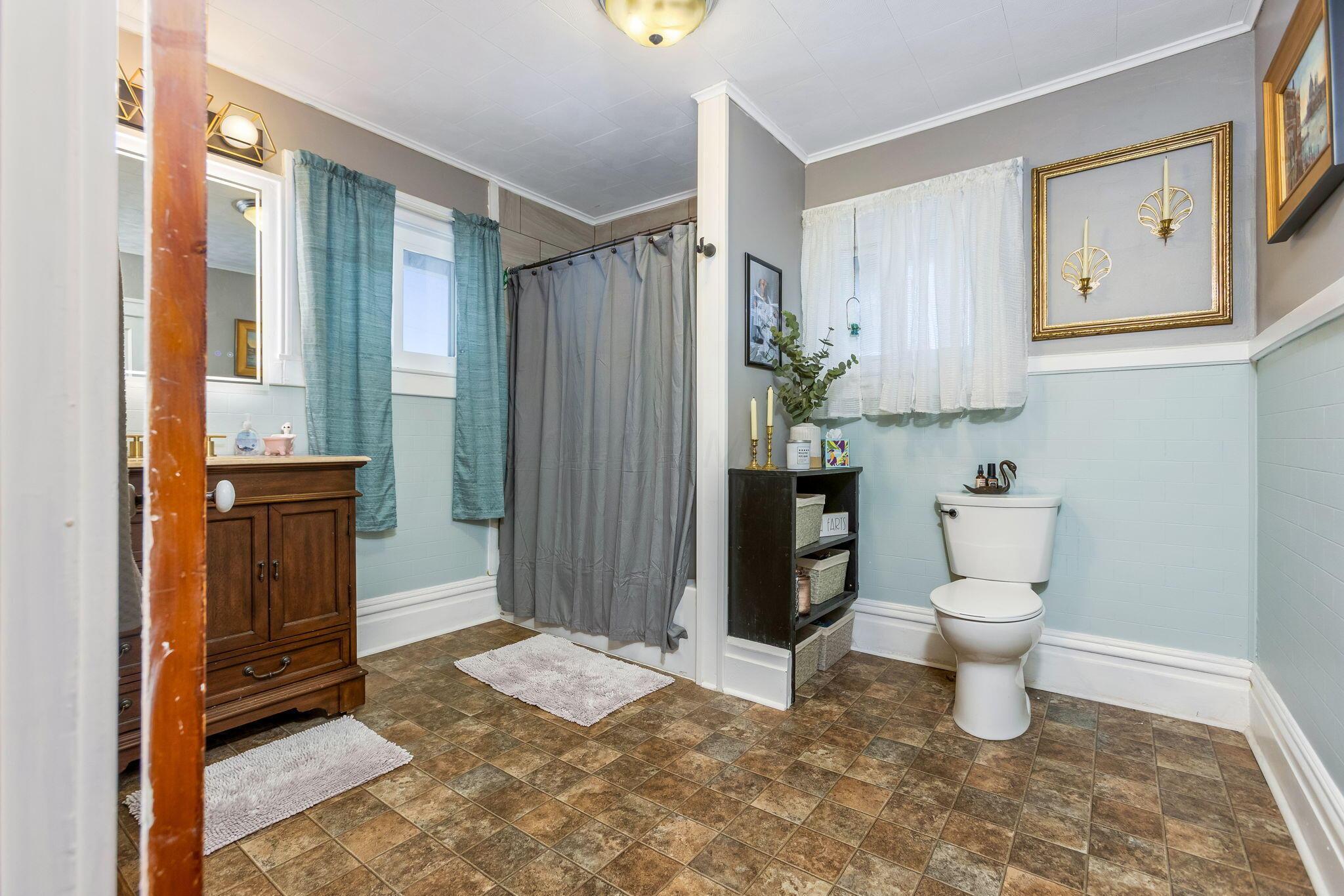 90 S Culver Street Property Photo 34