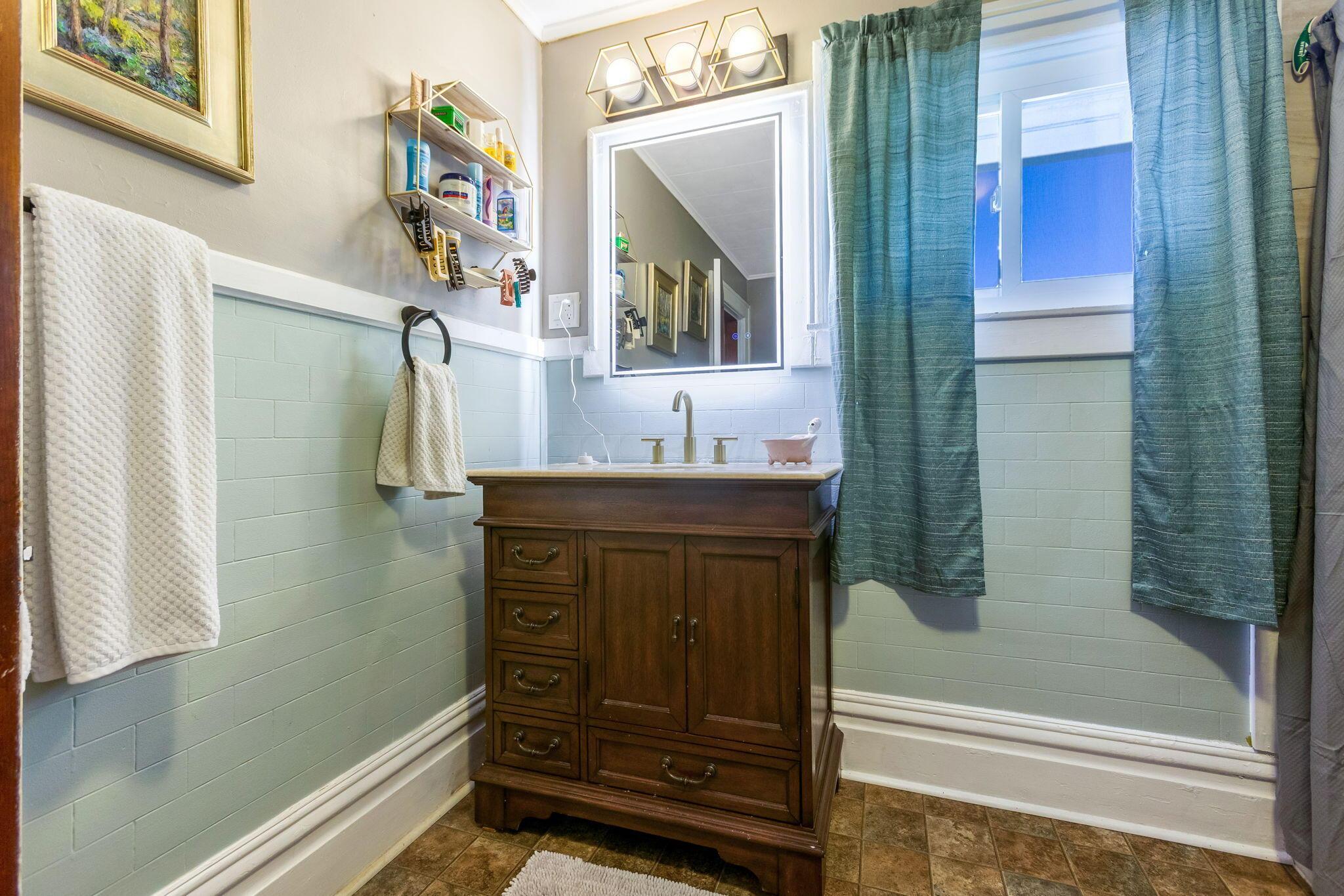 90 S Culver Street Property Photo 35