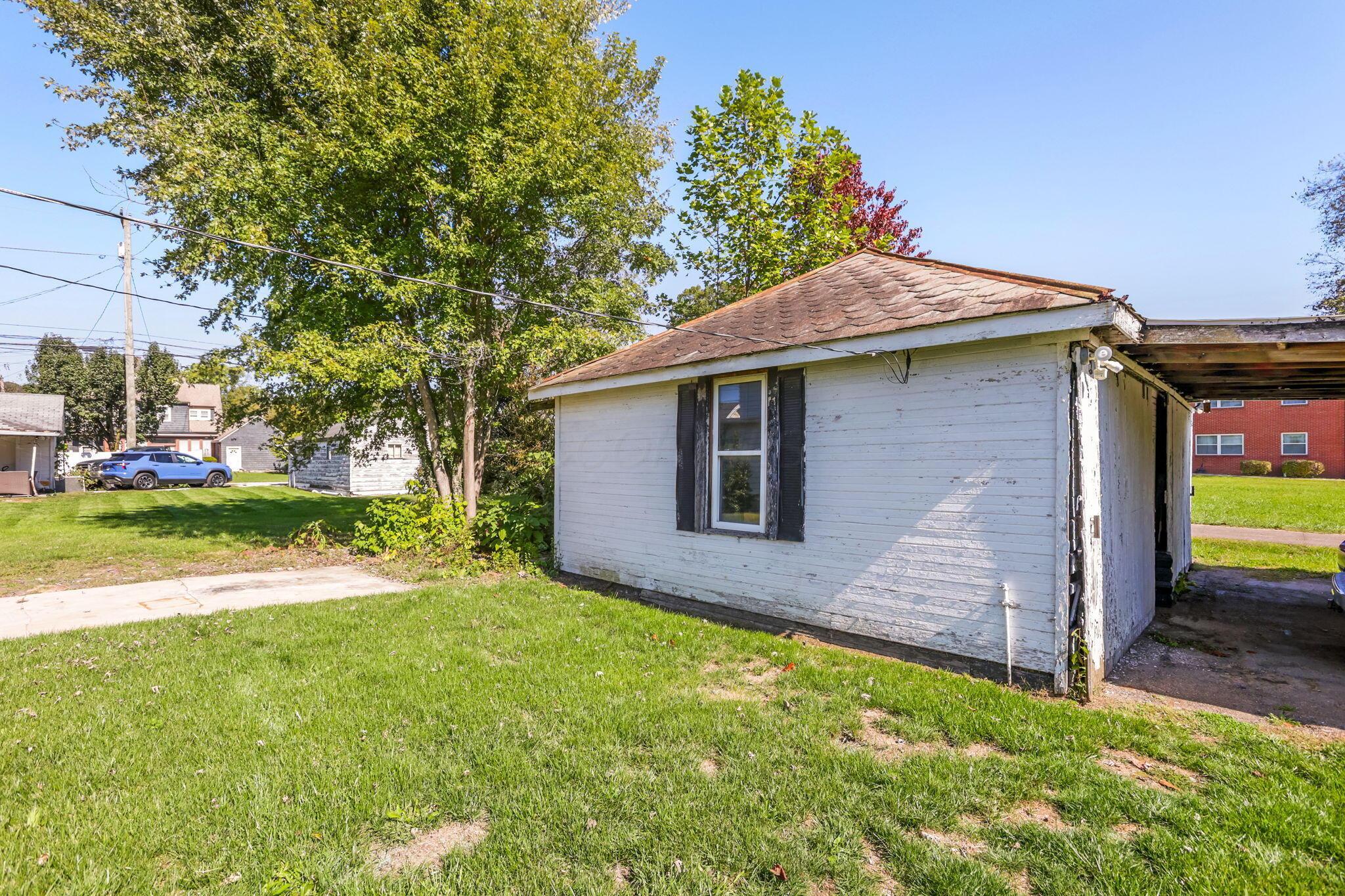 90 S Culver Street Property Photo 47