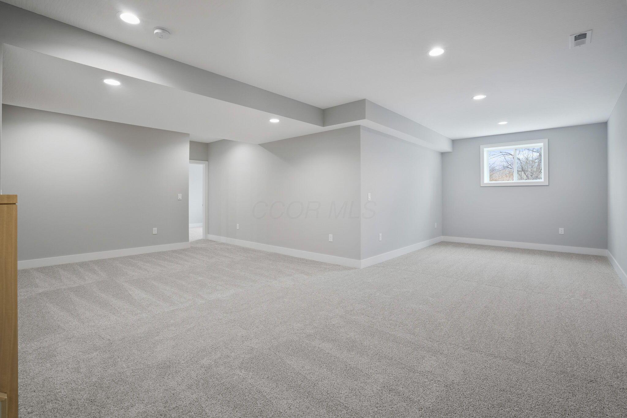 61 Corsica Way Property Photo 32