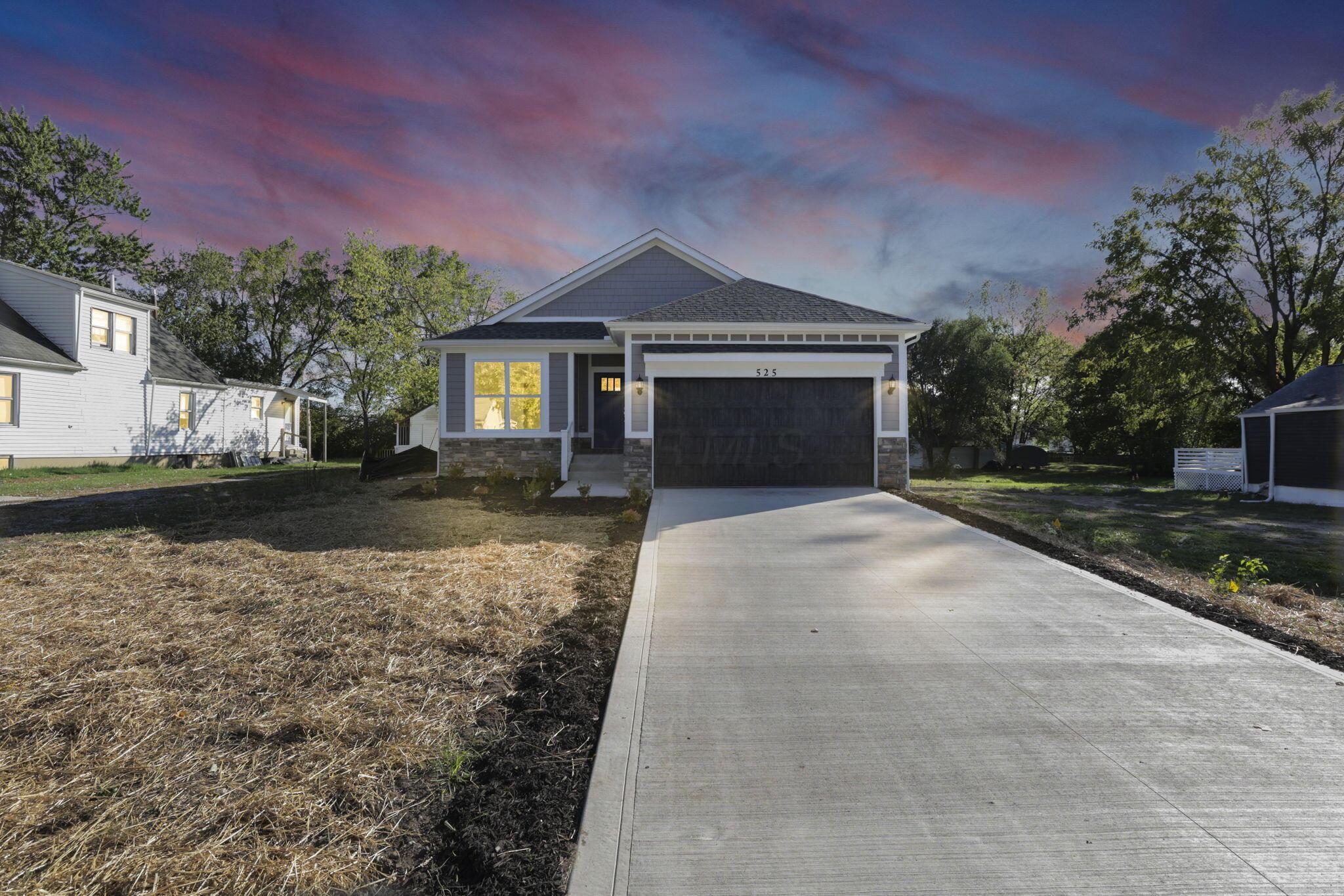 525 Ashwood Road Property Photo 1