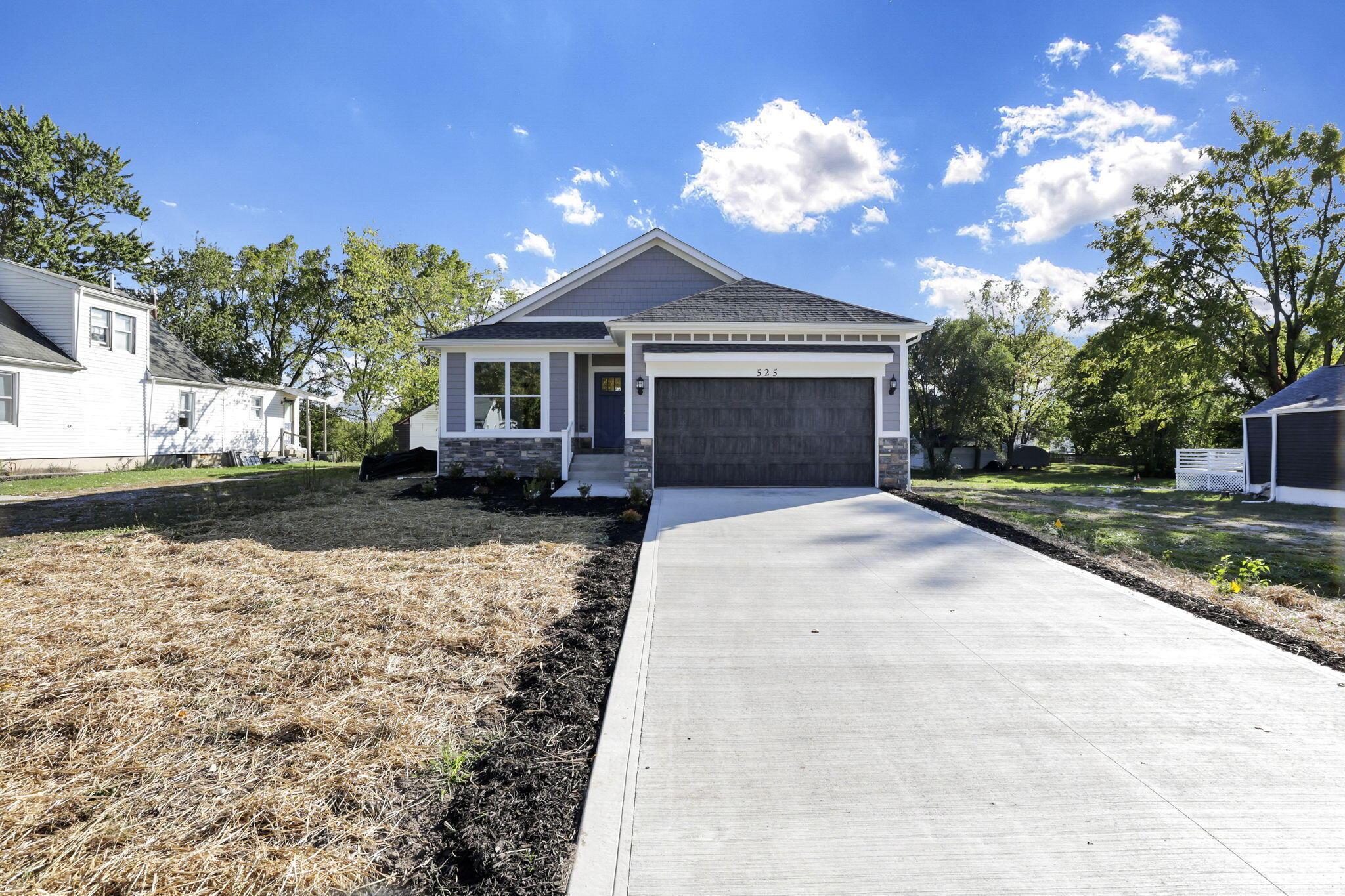 525 Ashwood Road Property Photo 3