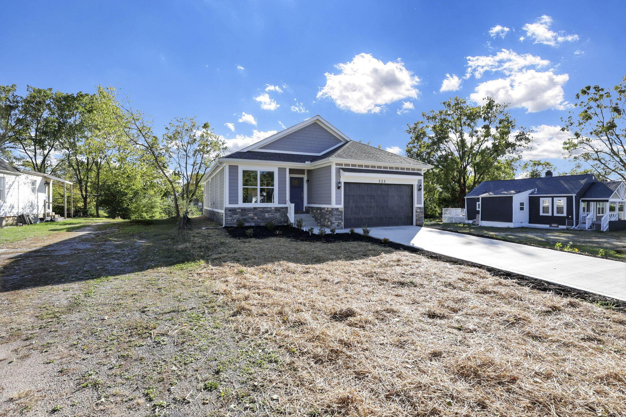 525 Ashwood Road Property Photo 5