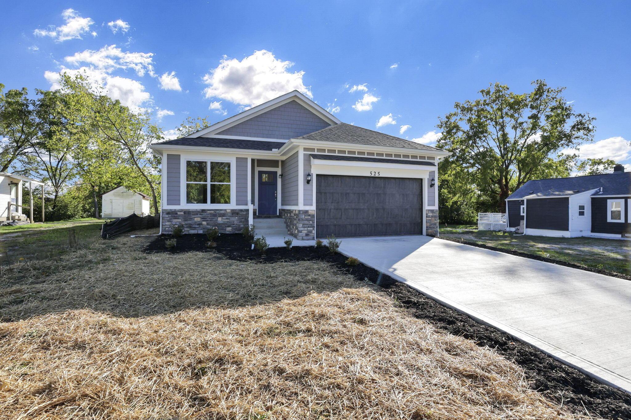 525 Ashwood Road Property Photo 8