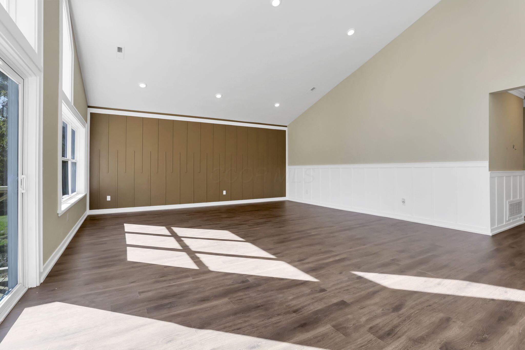 525 Ashwood Road Property Photo 14