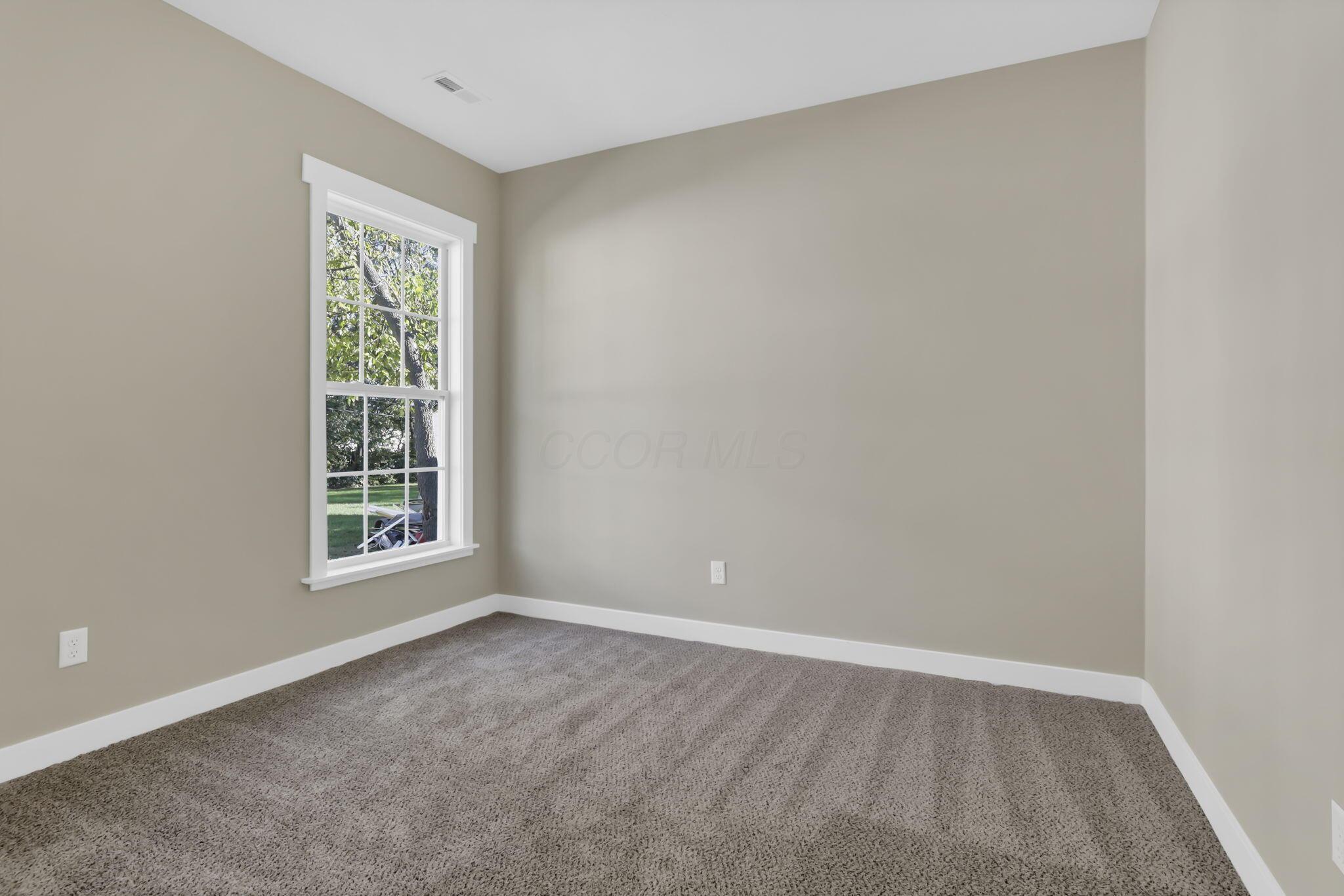 525 Ashwood Road Property Photo 37