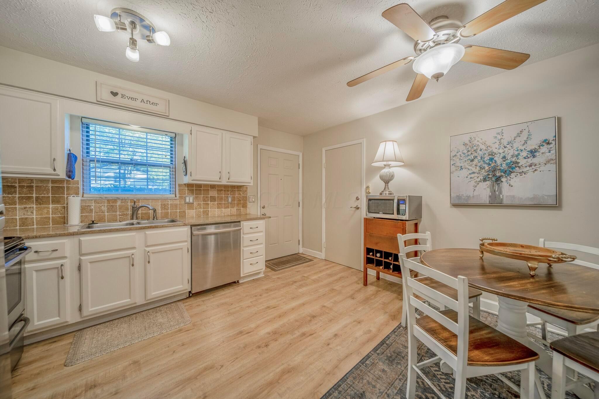 1158 Worthington Woods Boulevard Property Photo 13