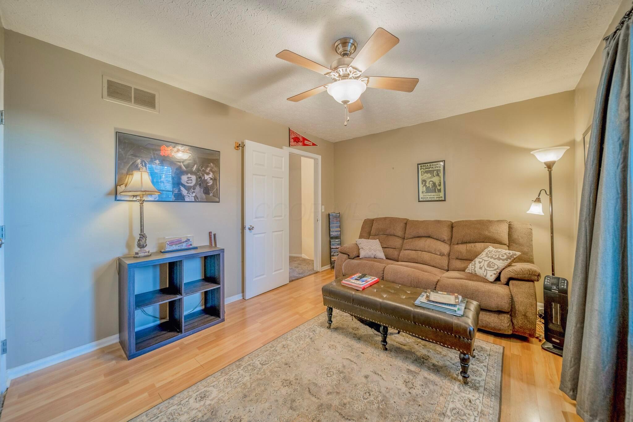 1158 Worthington Woods Boulevard Property Photo 17