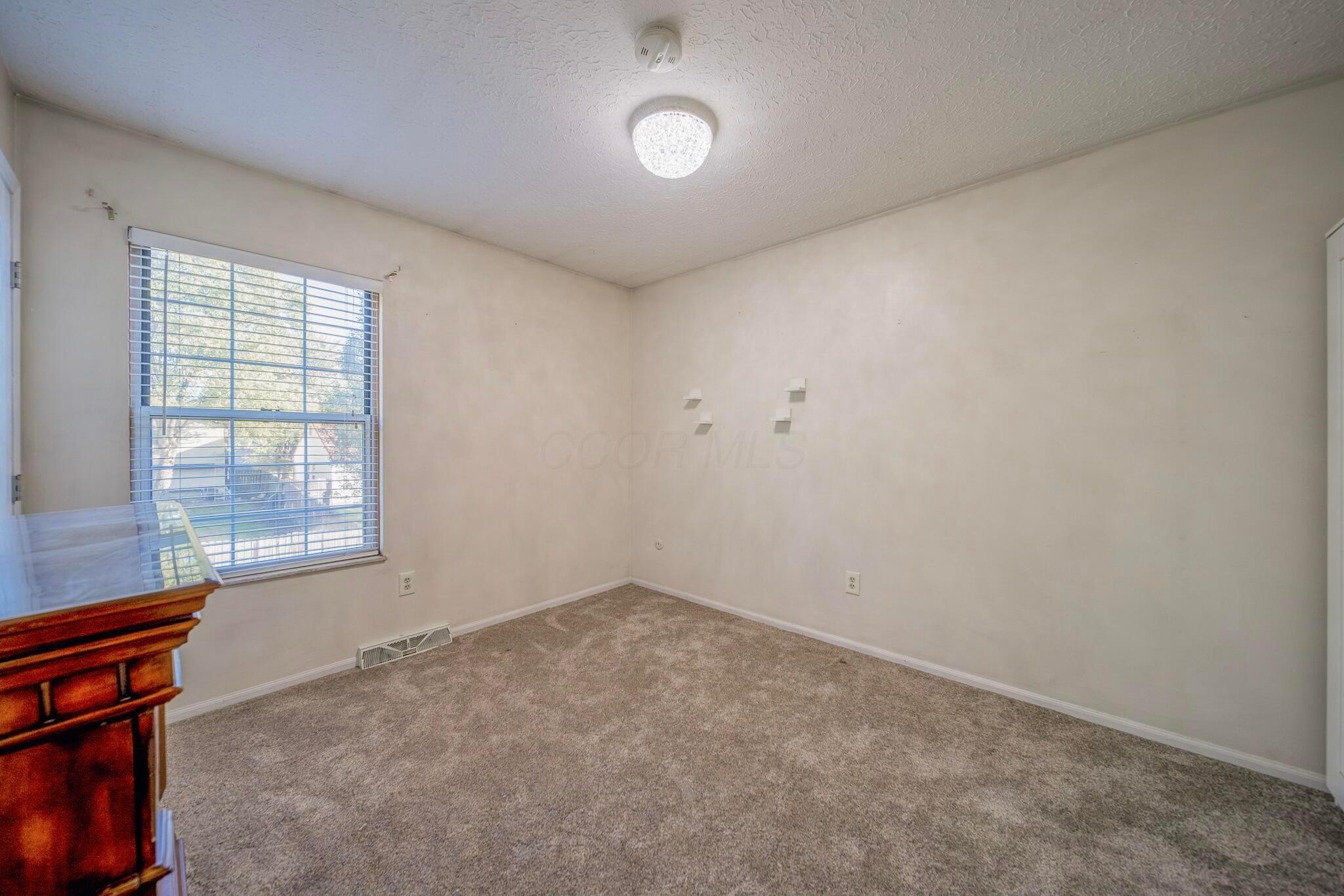 1158 Worthington Woods Boulevard Property Photo 20