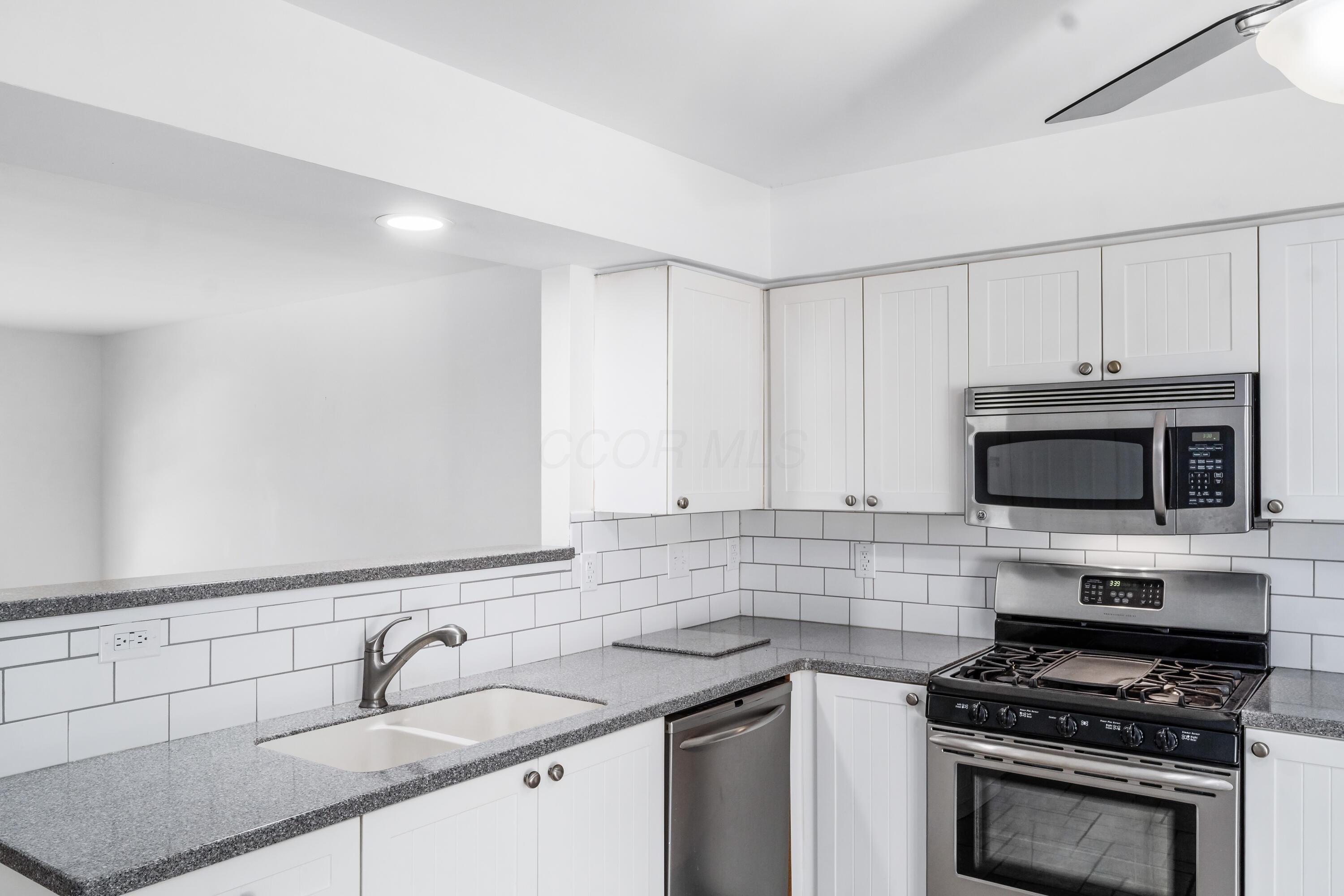 2360 Bloxom Street Property Photo 20