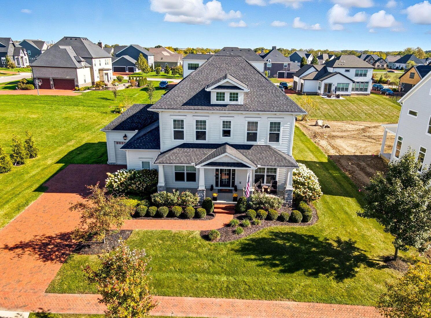 1744 Pinnacle Club Drive Property Photo 1