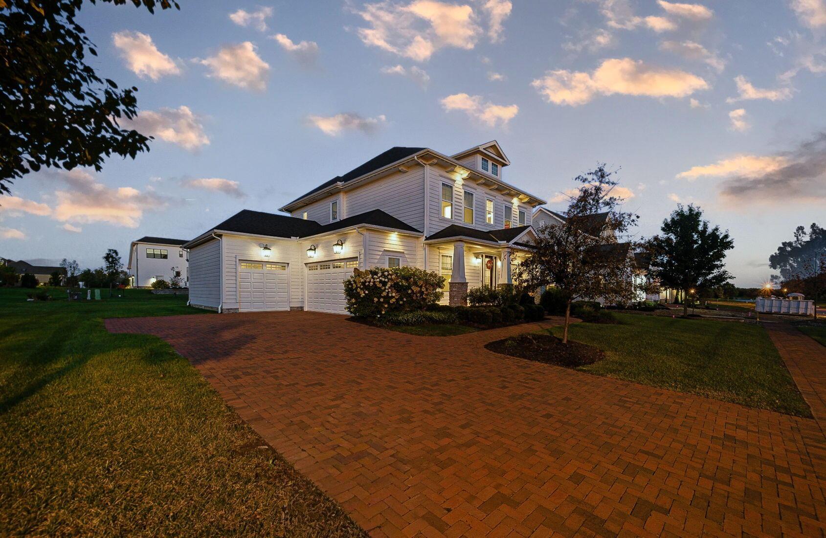 1744 Pinnacle Club Drive Property Photo 8