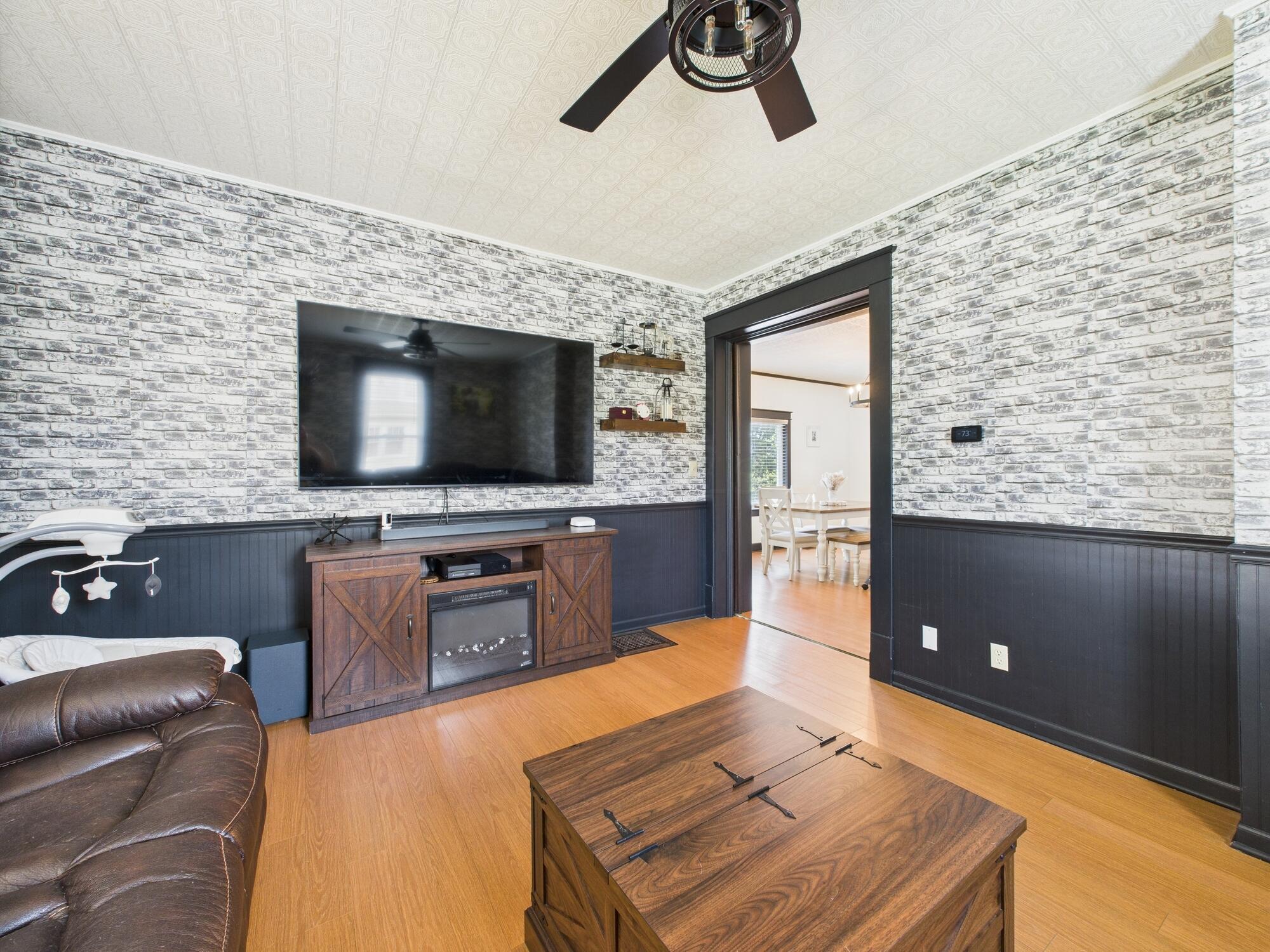 148 E Columbus Street Property Photo 12