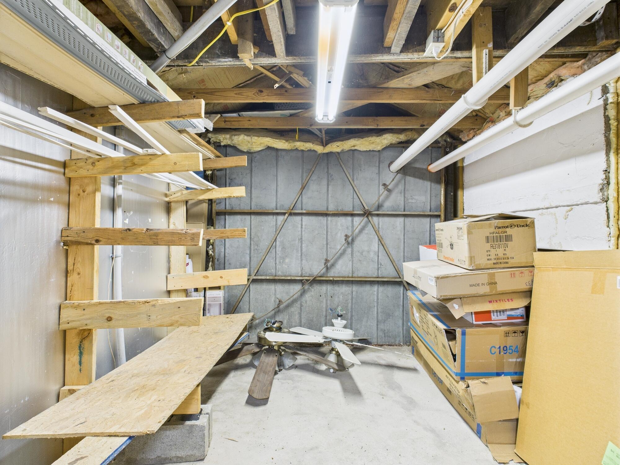 148 E Columbus Street Property Photo 28