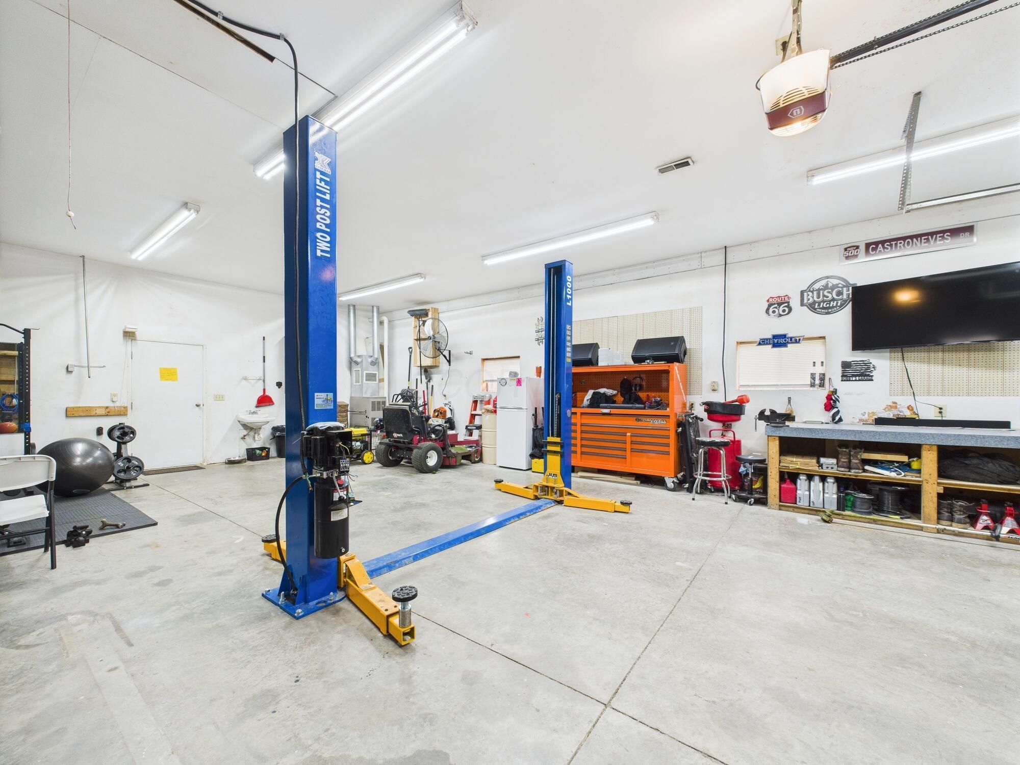 148 E Columbus Street Property Photo 36