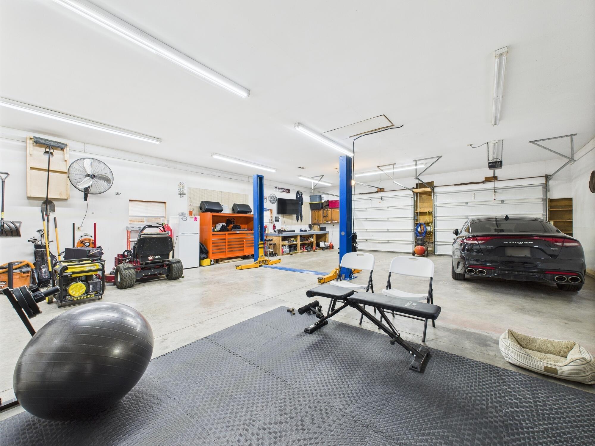 148 E Columbus Street Property Photo 37