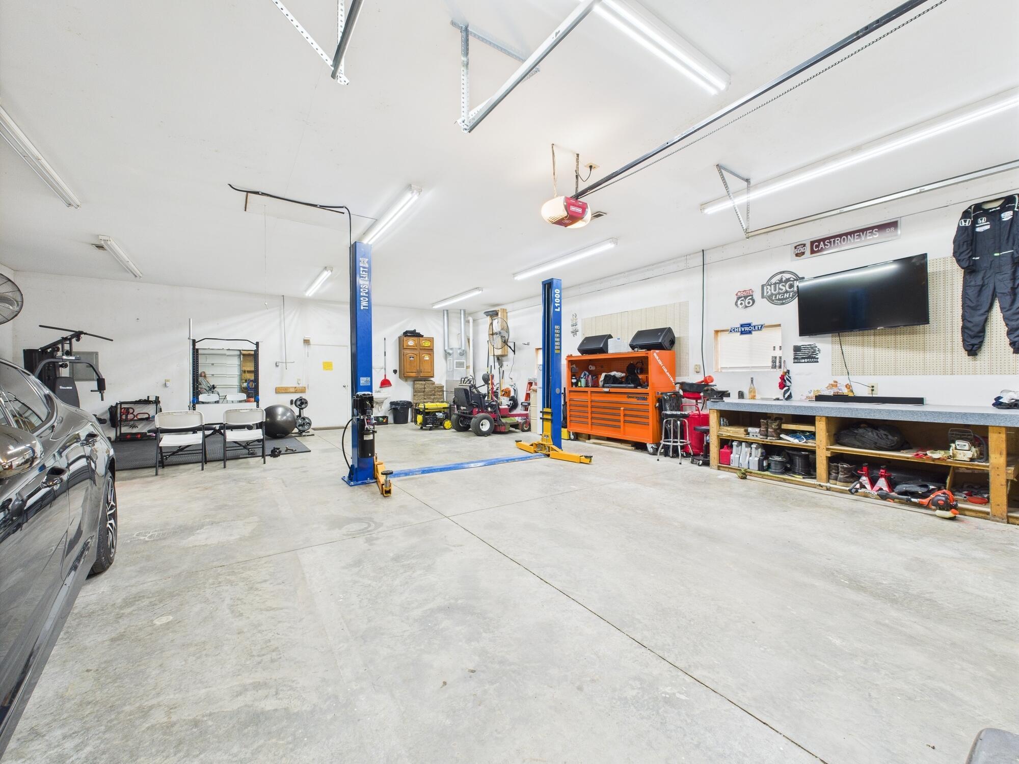 148 E Columbus Street Property Photo 38