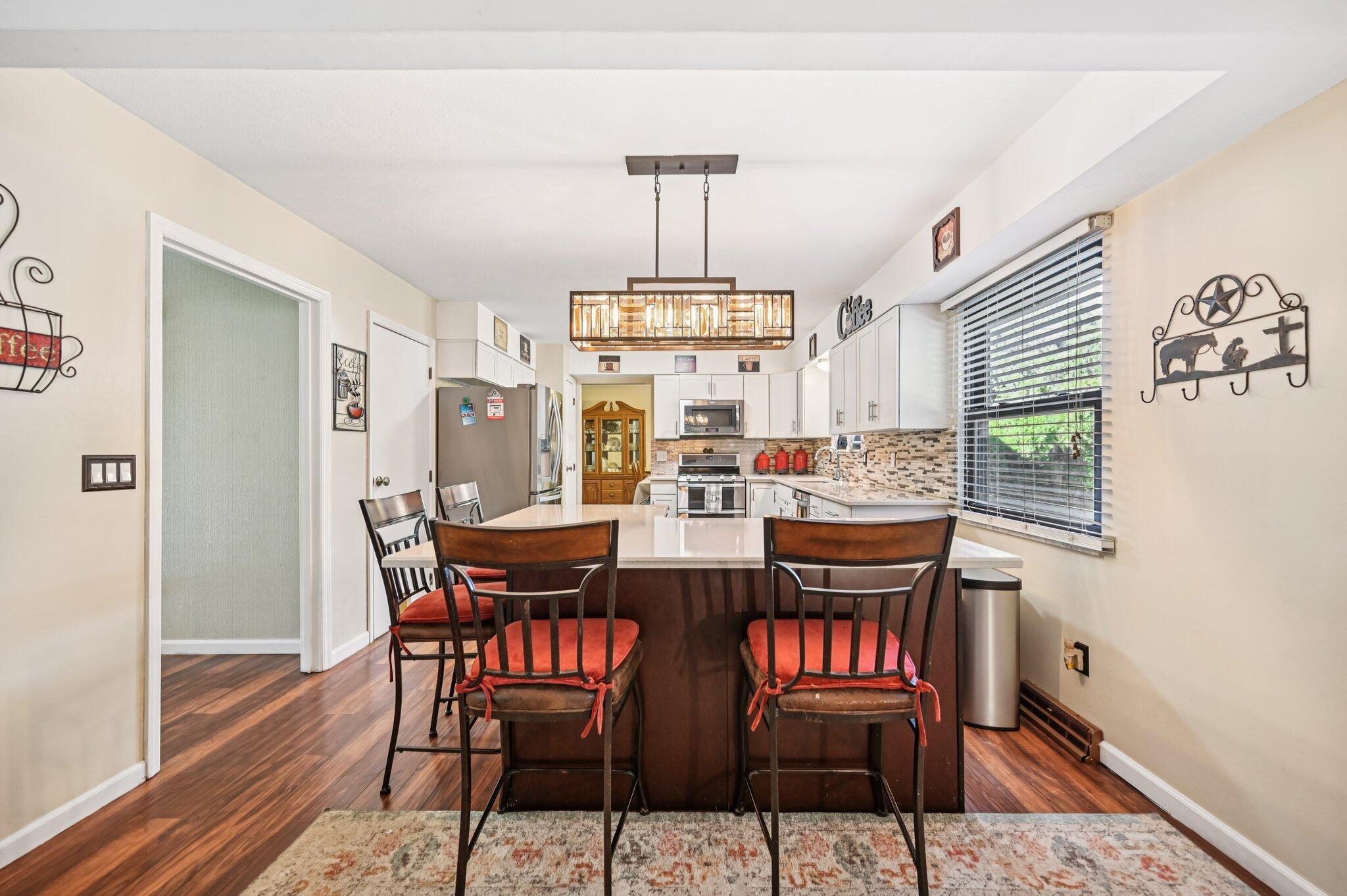 1800 Lakehill Court Property Photo 13