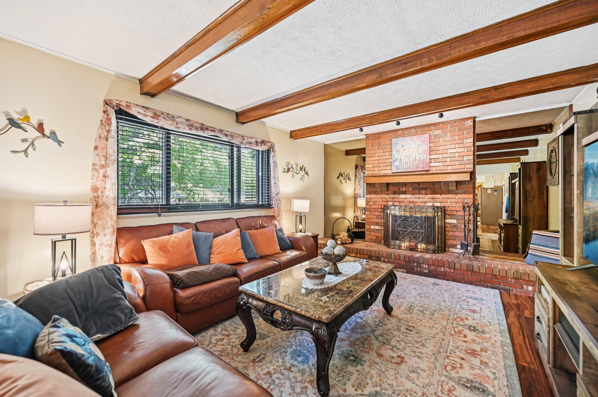 1800 Lakehill Court Property Photo 14