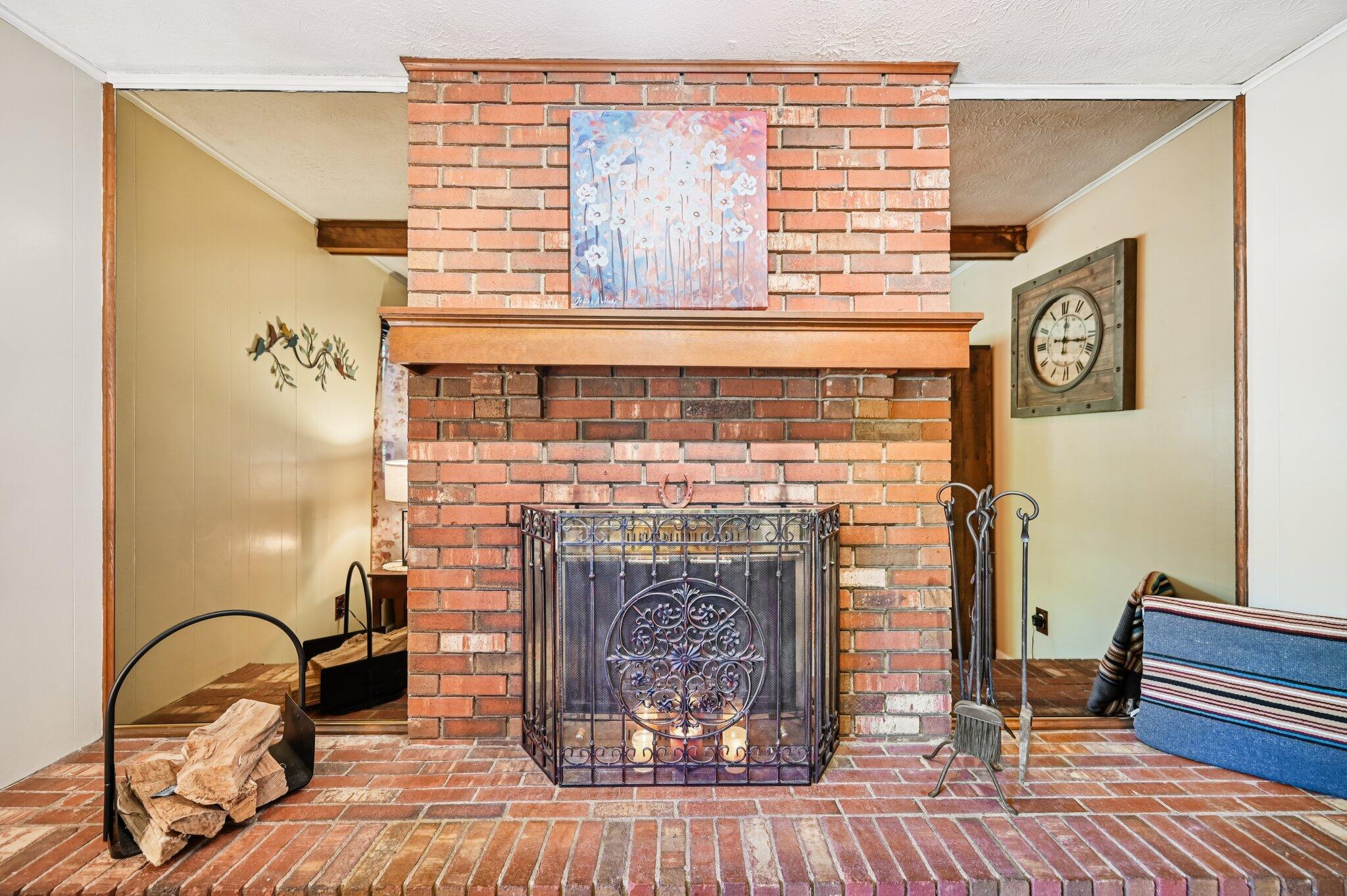 1800 Lakehill Court Property Photo 15