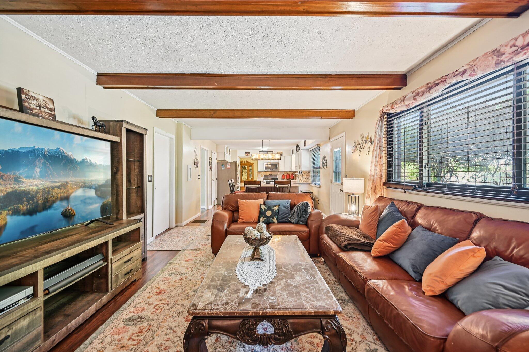 1800 Lakehill Court Property Photo 16