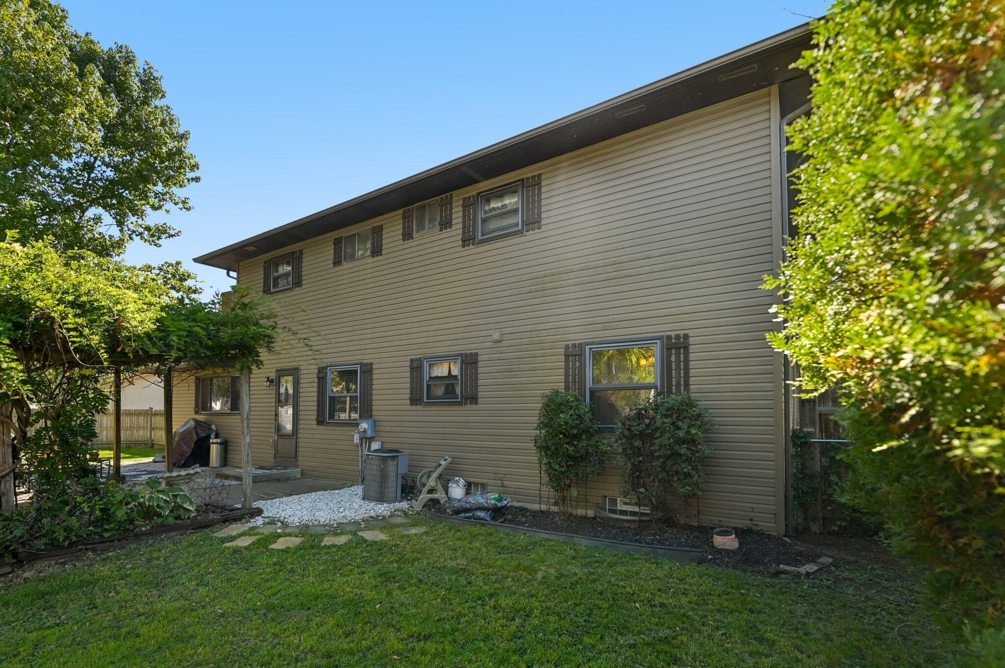 1800 Lakehill Court Property Photo 30