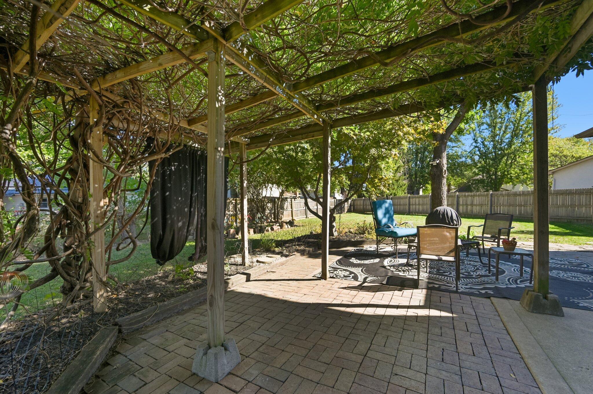 1800 Lakehill Court Property Photo 31