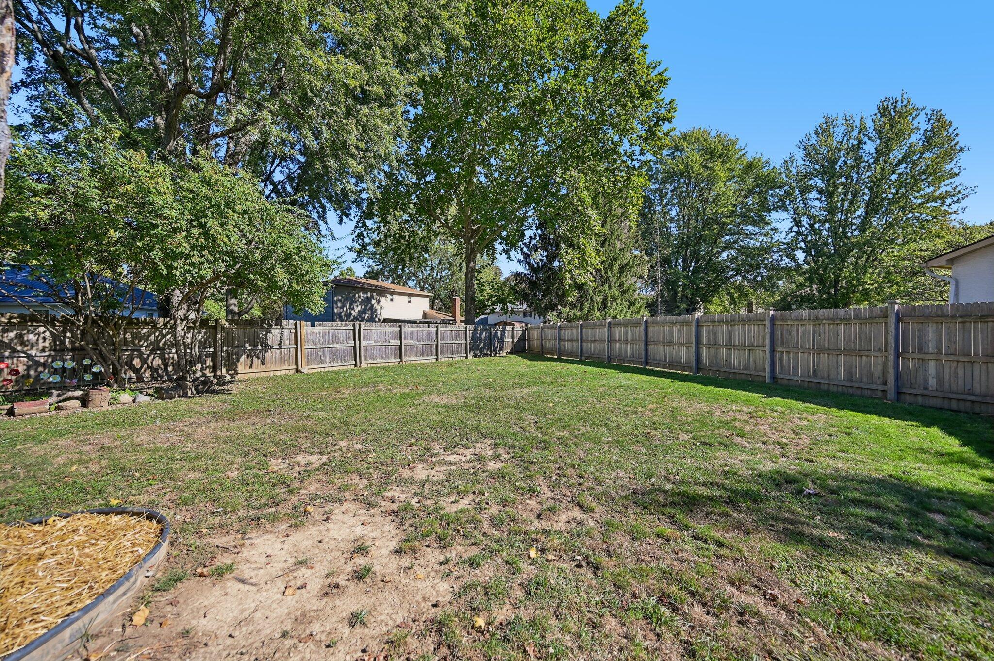 1800 Lakehill Court Property Photo 33