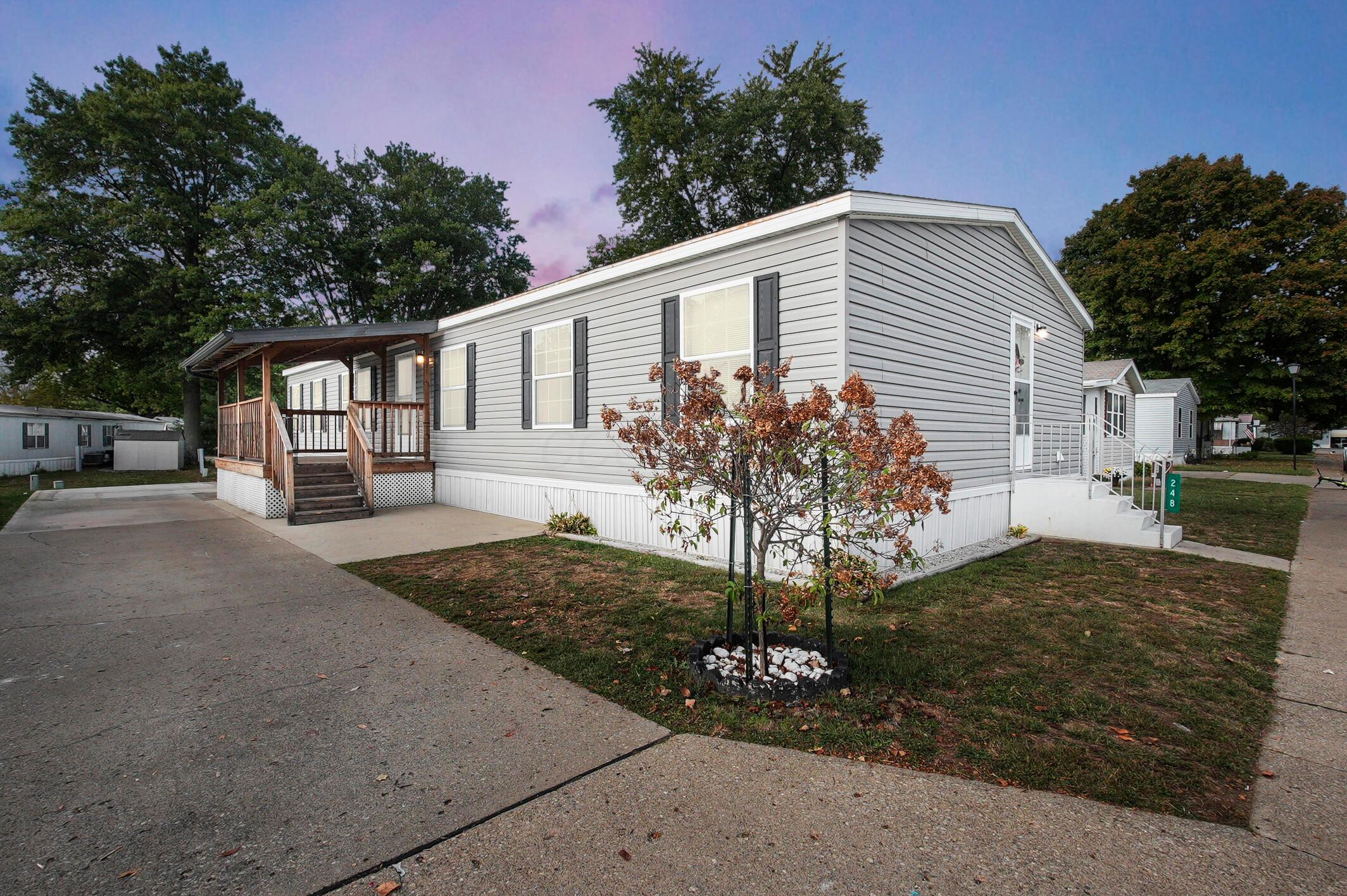 2445 Columbus-lancaster Rd Nw, 248 Hickory Property Photo 1