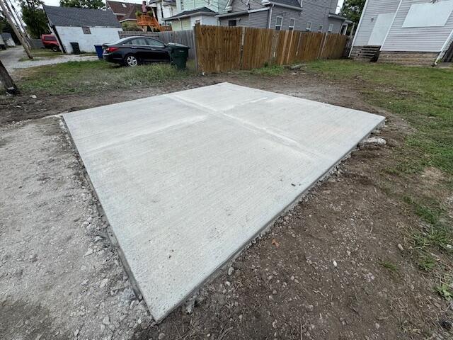 955 Sullivant Avenue Property Photo 4