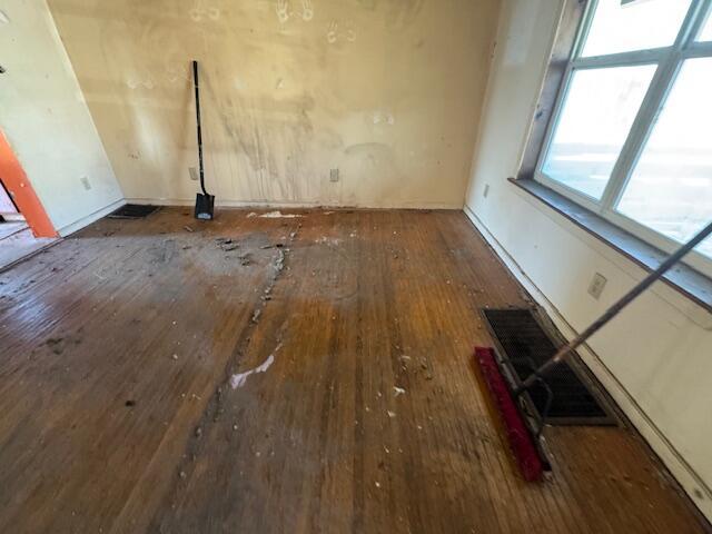 955 Sullivant Avenue Property Photo 10