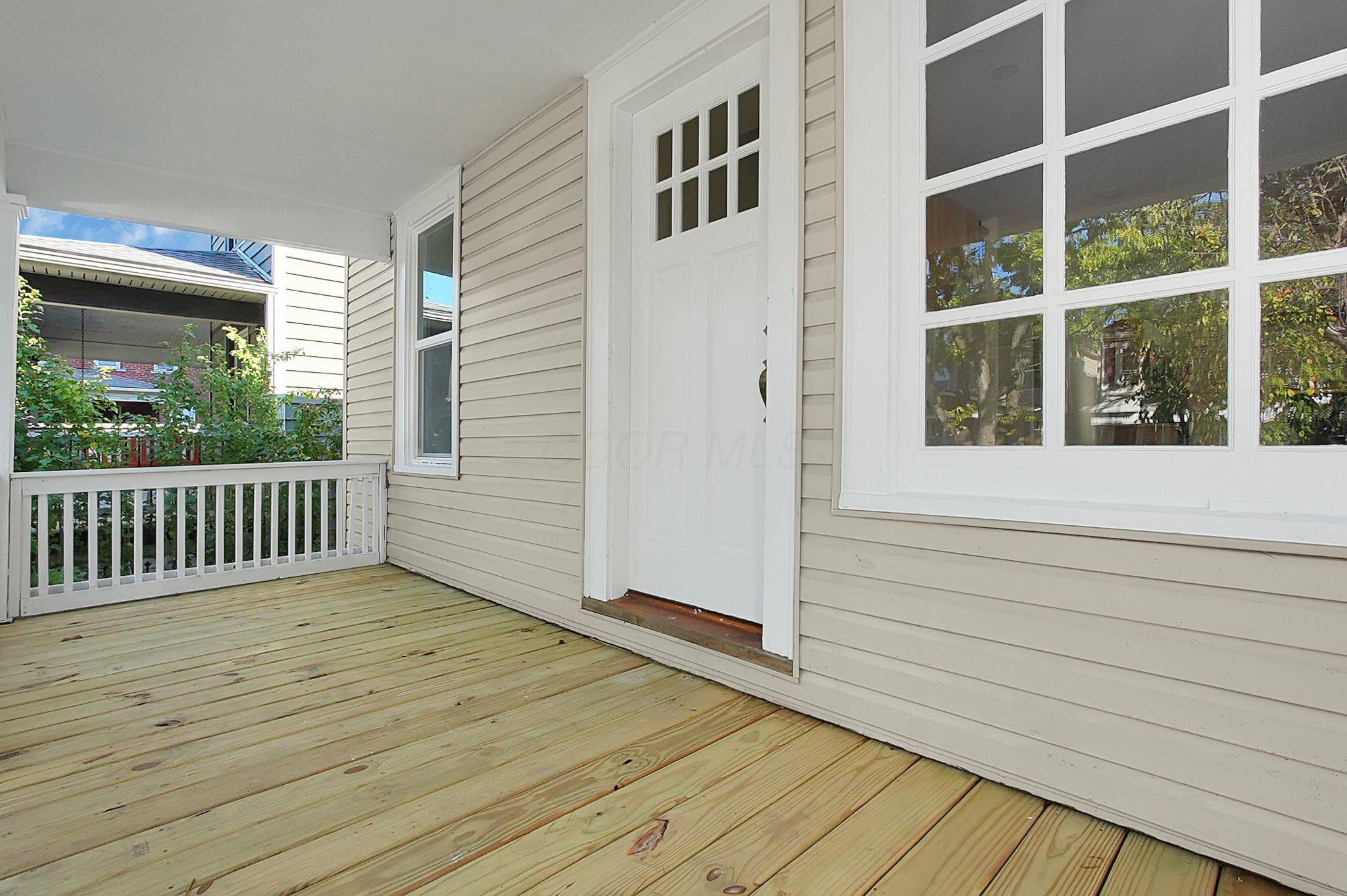 389 E Mithoff Street Property Photo 2