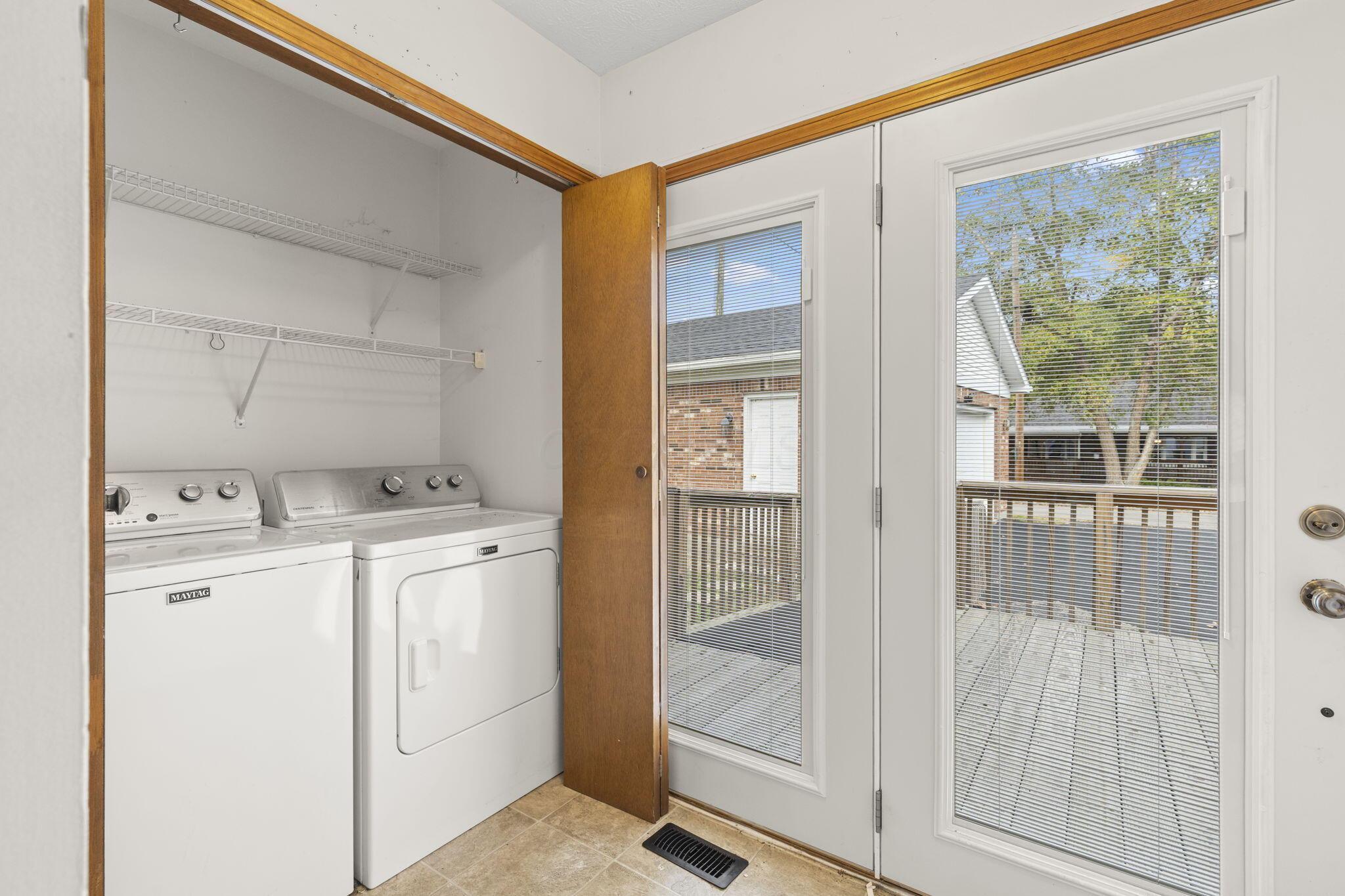 3621 S Bank Road Ne Property Photo 25