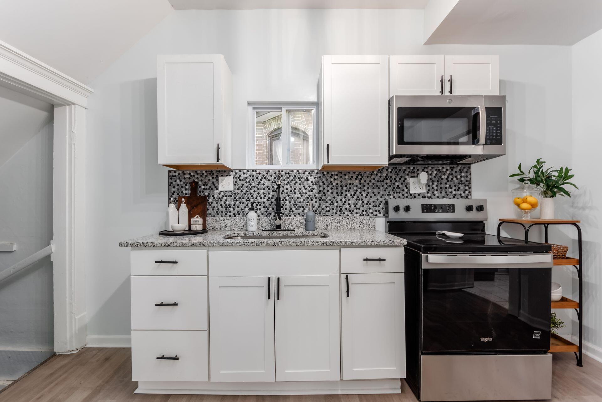 95 Midland Avenue Property Photo 12