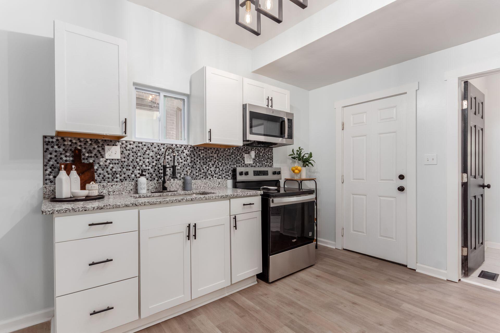 95 Midland Avenue Property Photo 13