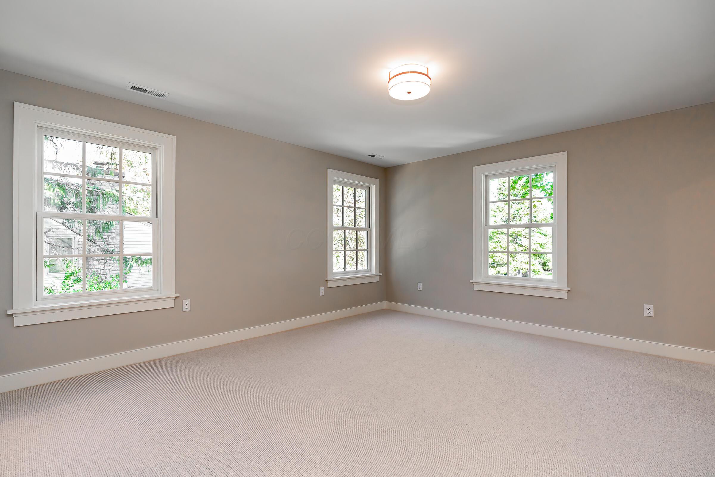 1565 Berkshire Road Property Photo 45
