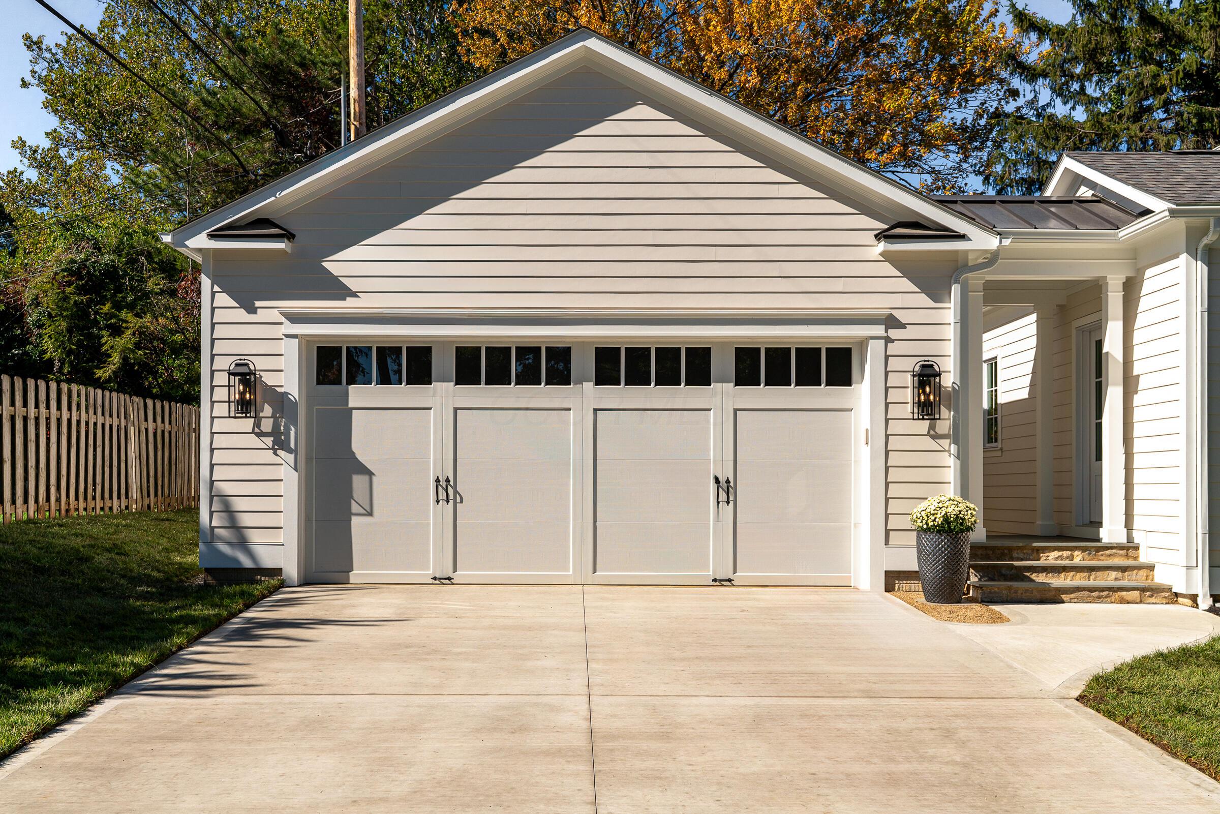 1565 Berkshire Road Property Photo 81