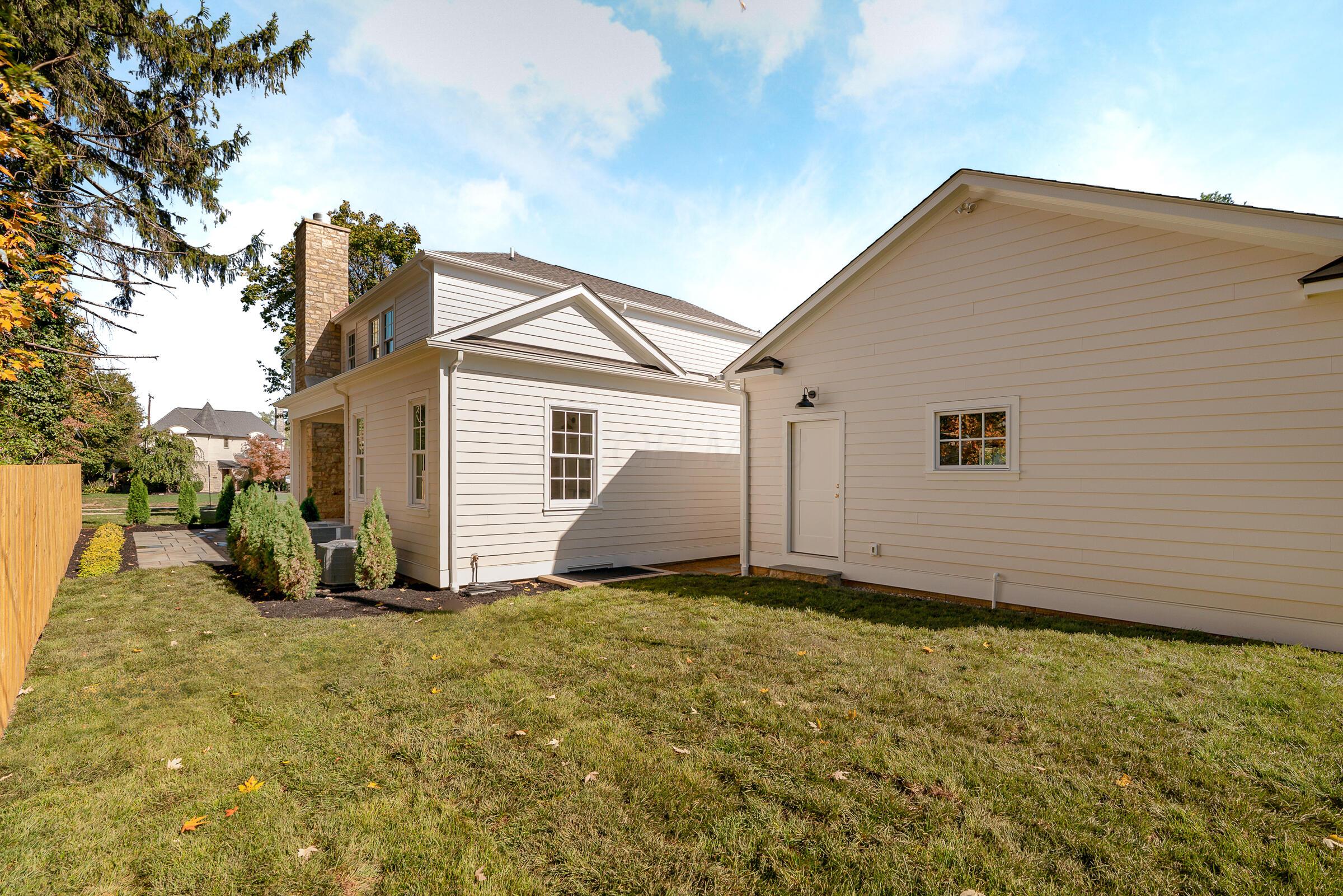 1565 Berkshire Road Property Photo 84