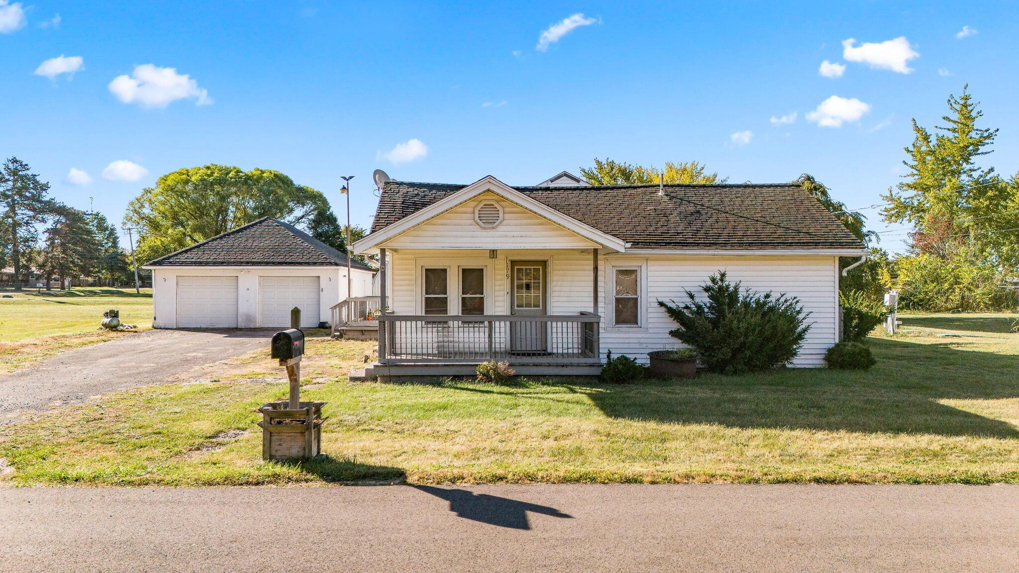 179 Selma Street Property Photo 1