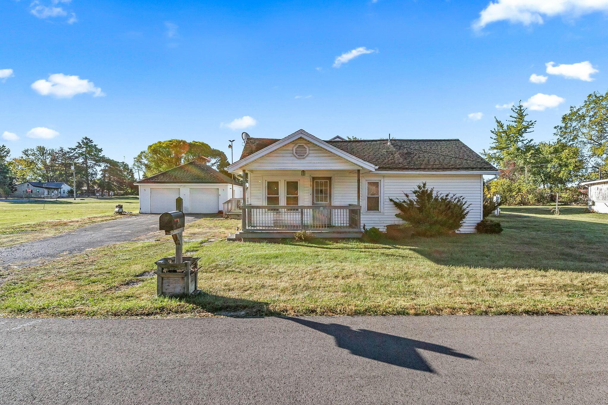 179 Selma Street Property Photo 3