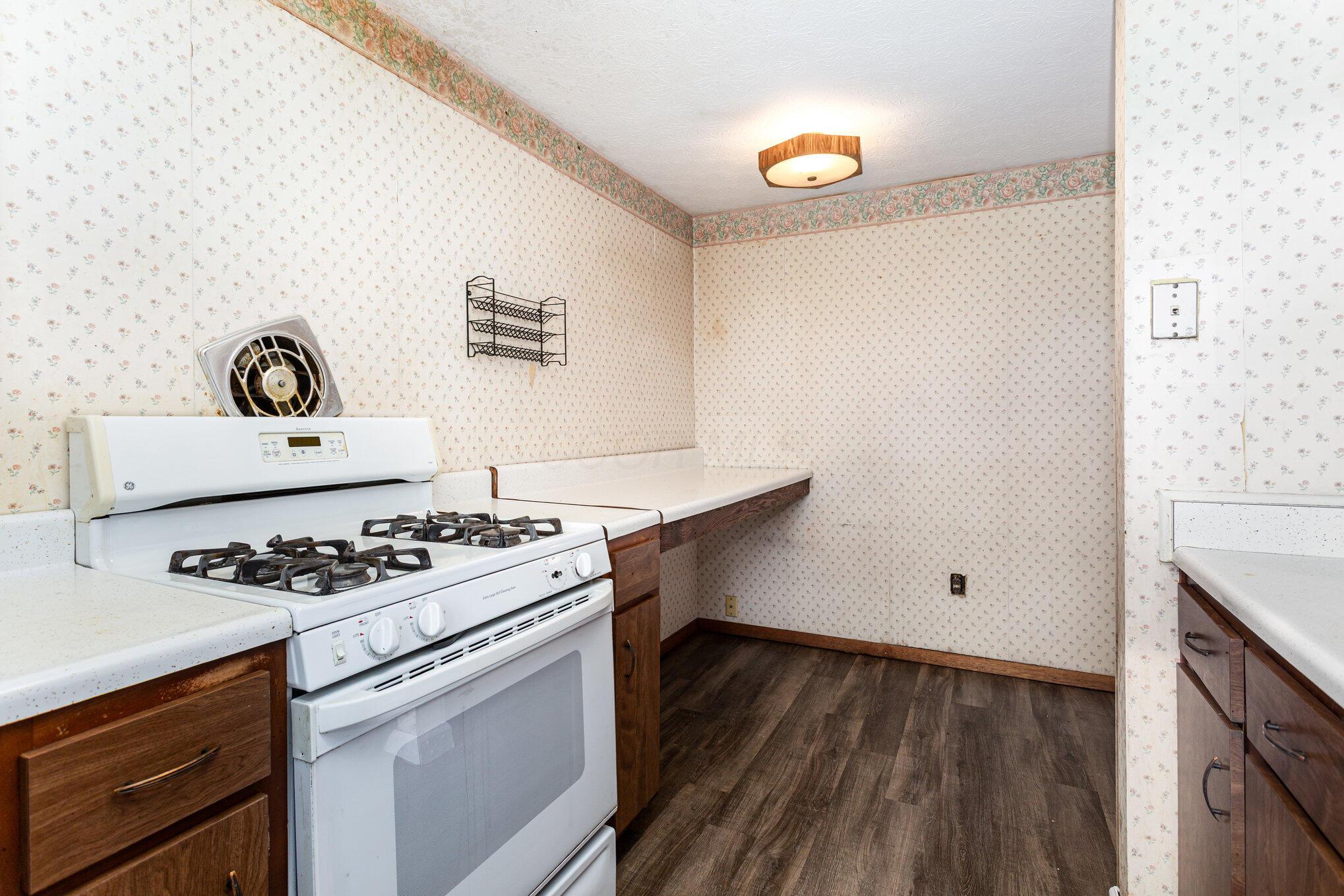 1687 Brookfield Square S Property Photo 11