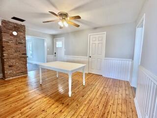320 E Cherry Street Property Photo 8