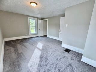320 E Cherry Street Property Photo 16