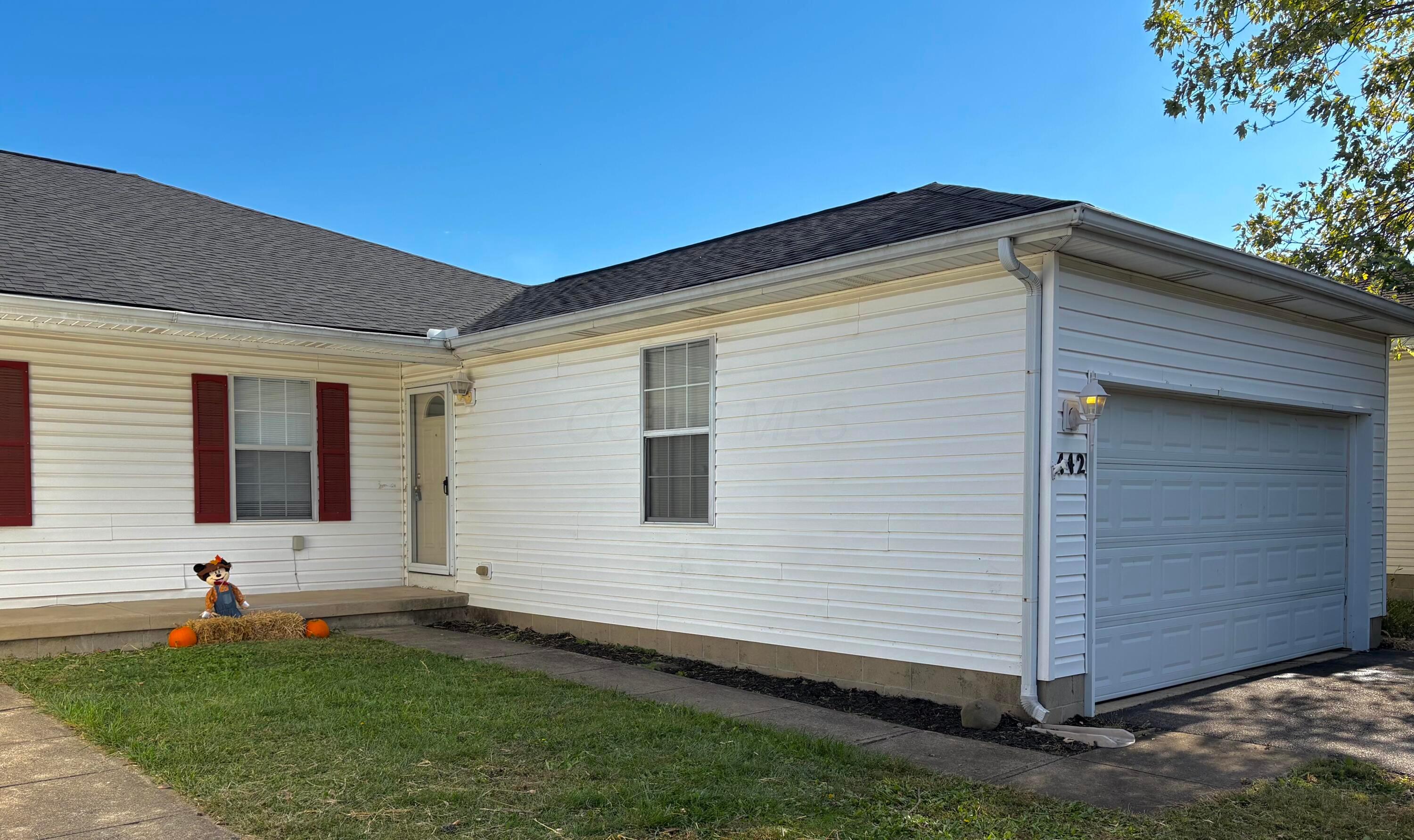 442 Courtland Lane Property Photo 1