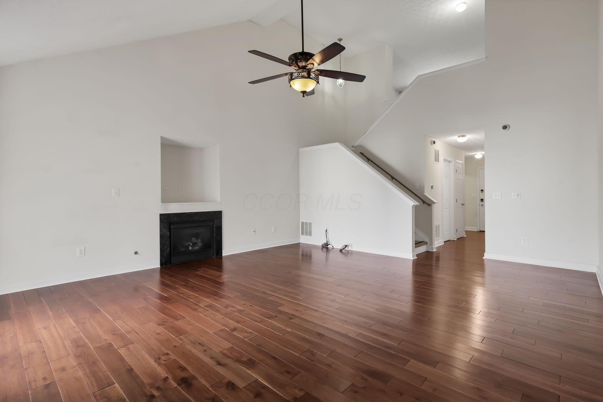 5672 Galveston Drive Property Photo 9