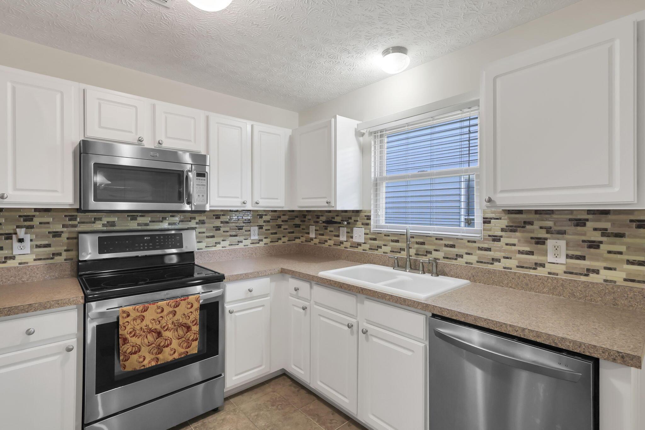 5672 Galveston Drive Property Photo 18