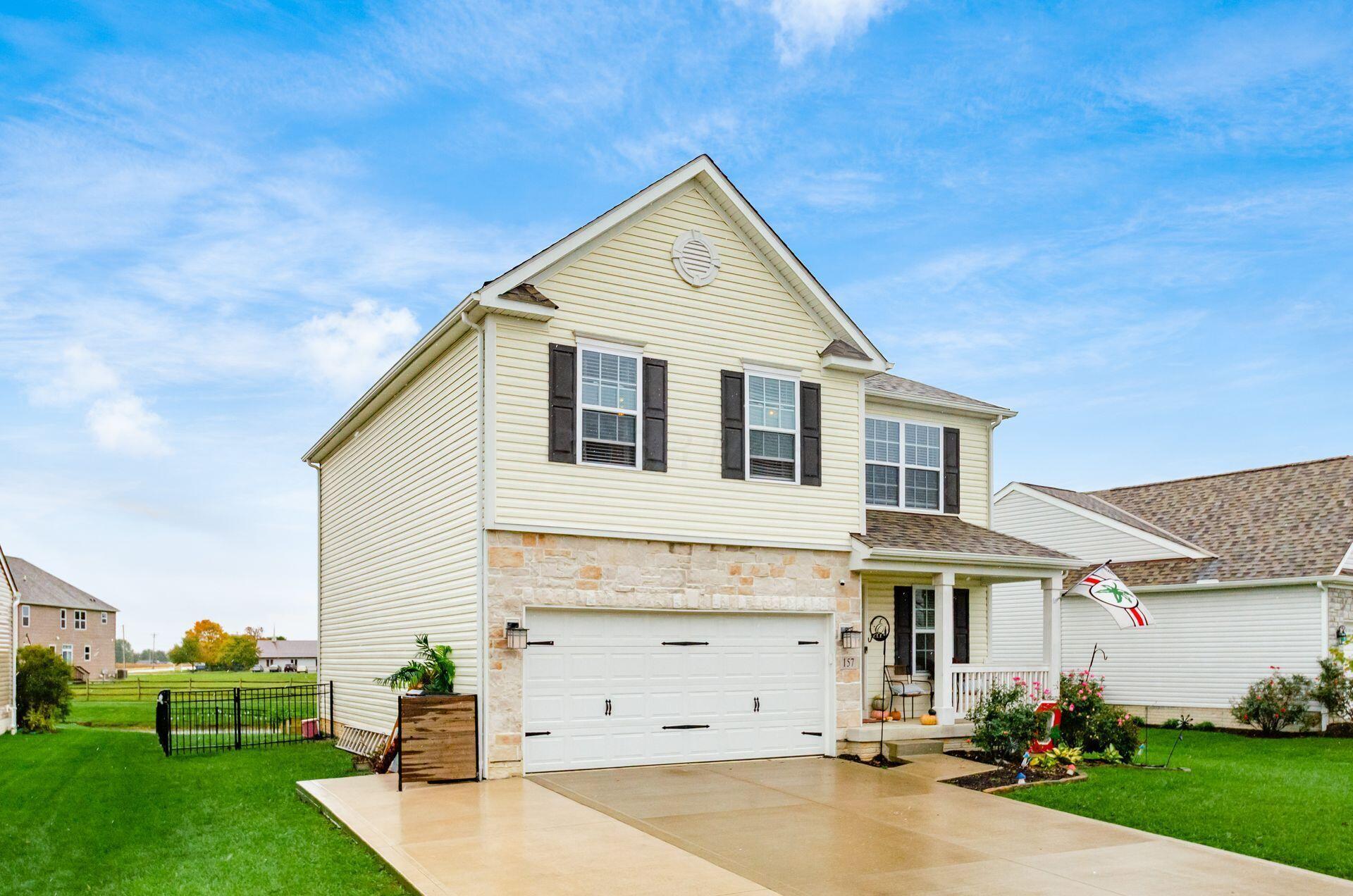 157 Chestnut Commons Drive Property Photo 3