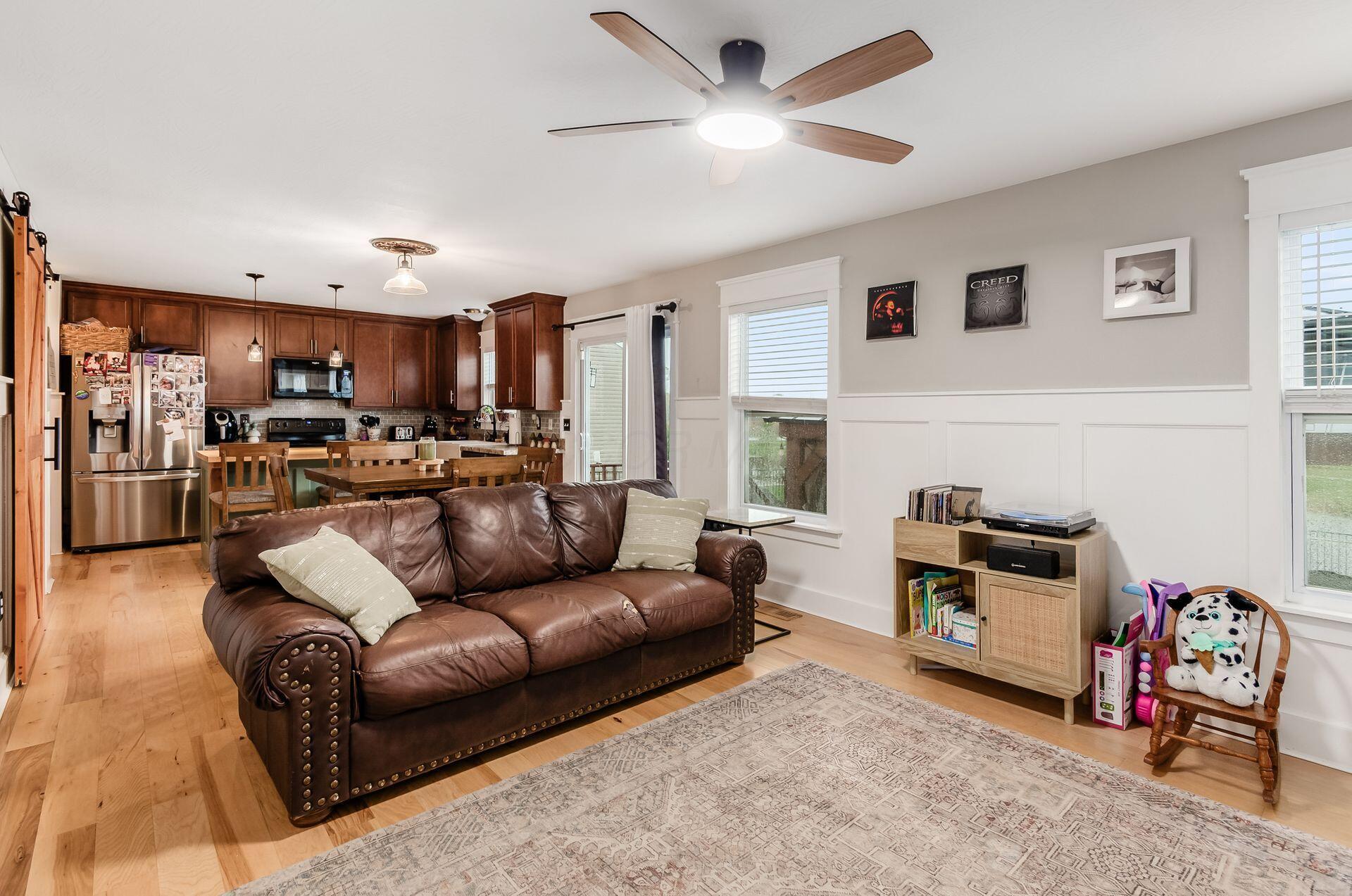 157 Chestnut Commons Drive Property Photo 12